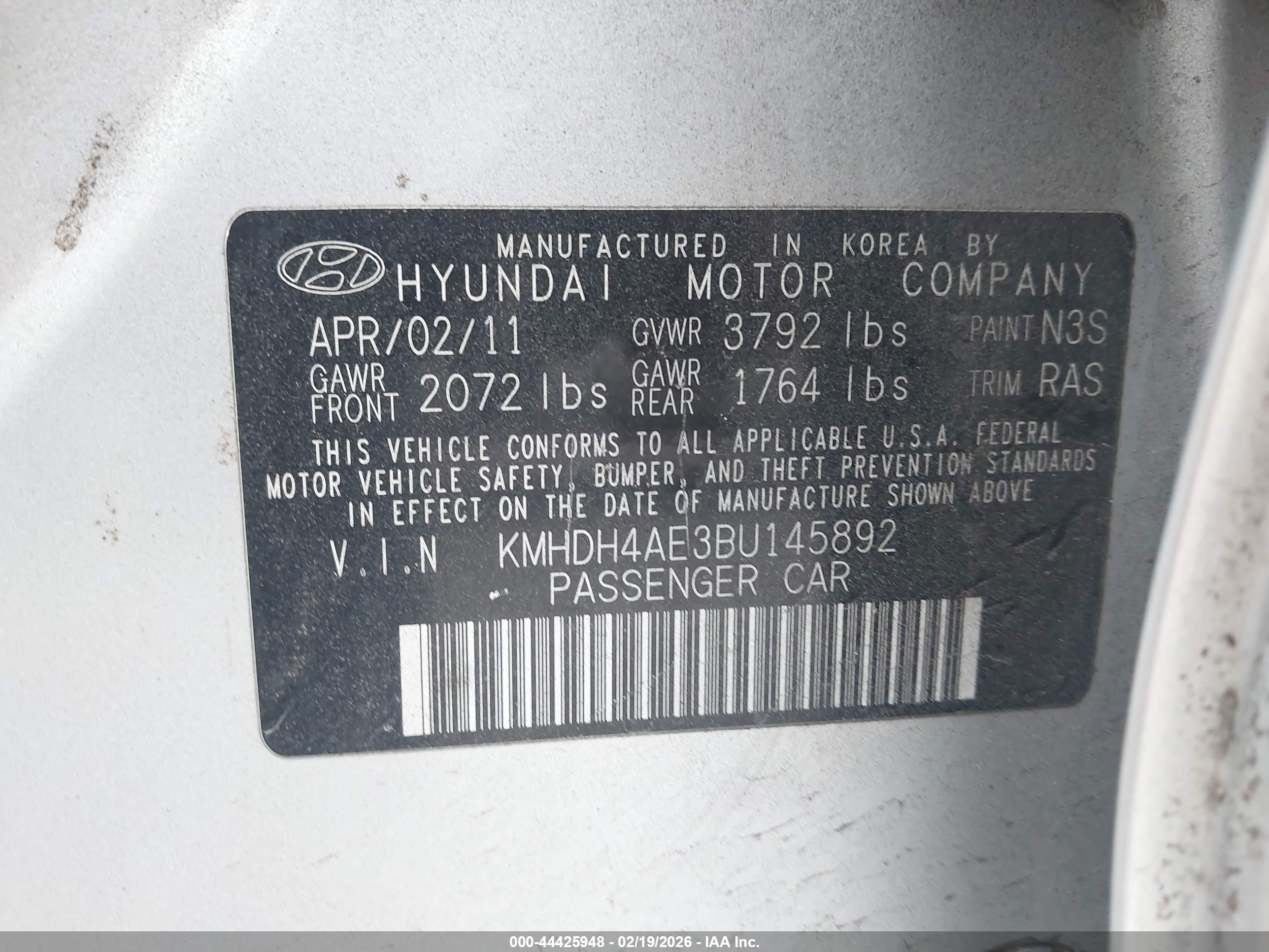 HYUNDAI ELANTRA image 9