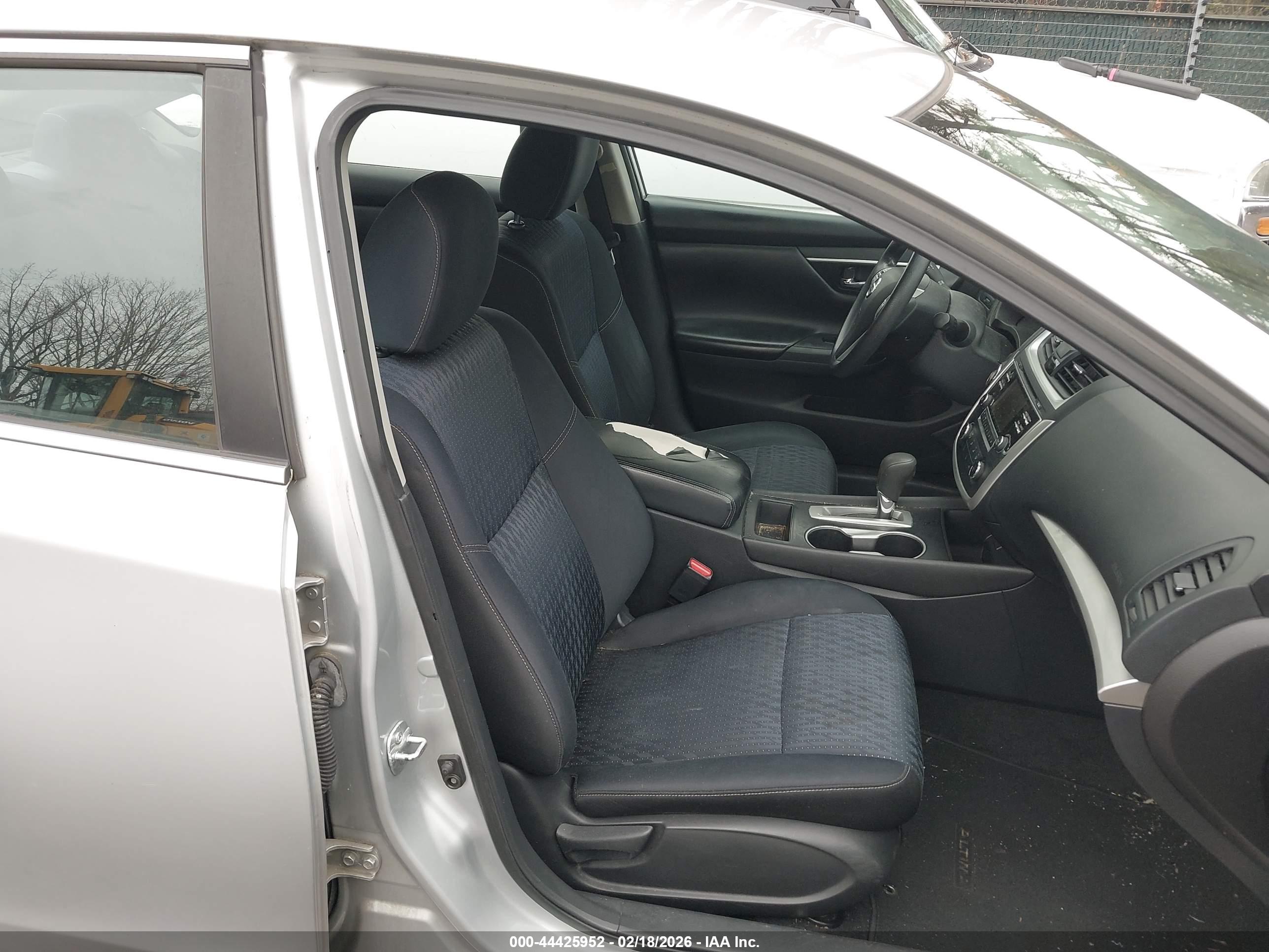 NISSAN ALTIMA image 5
