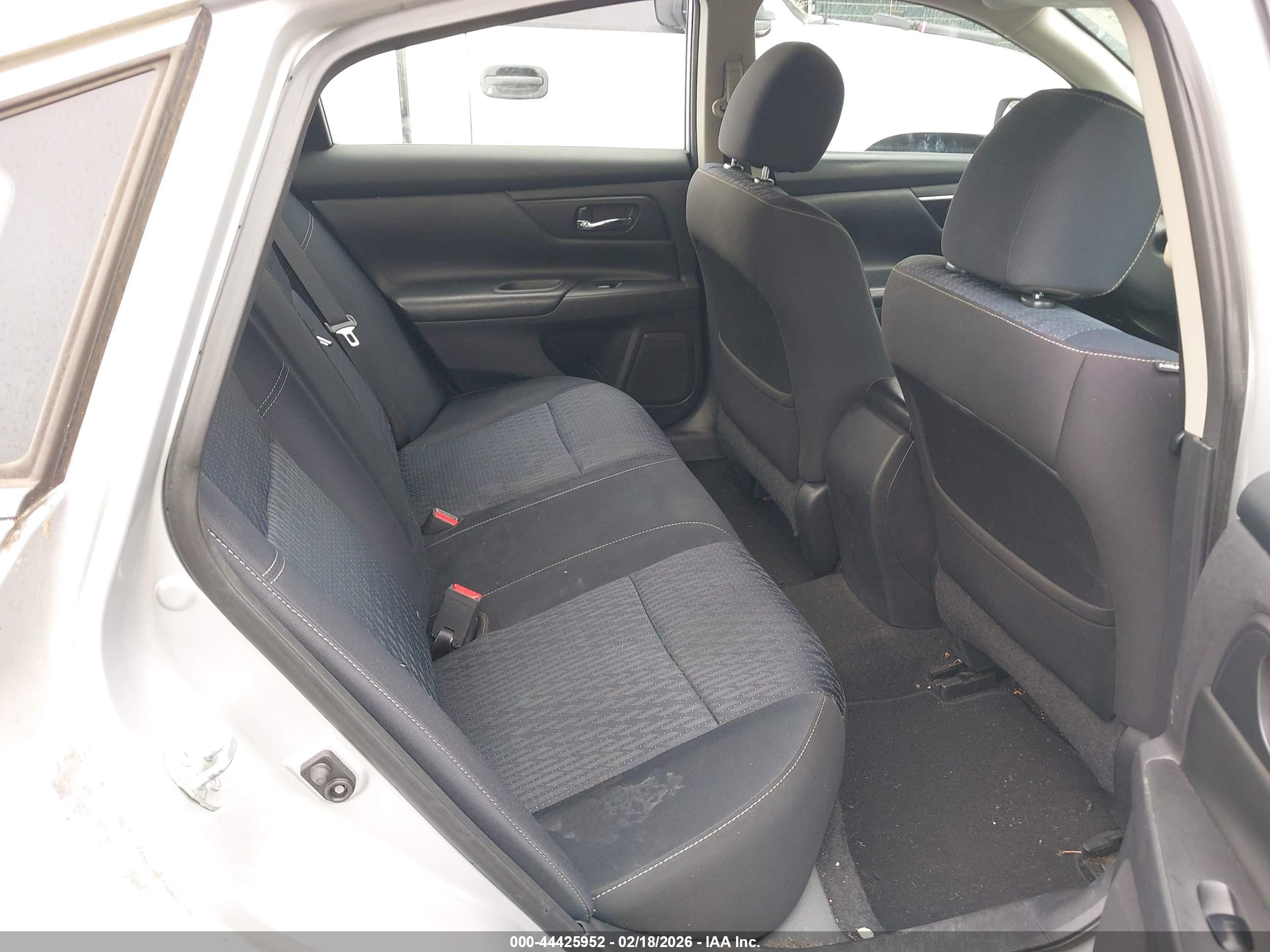 NISSAN ALTIMA image 8