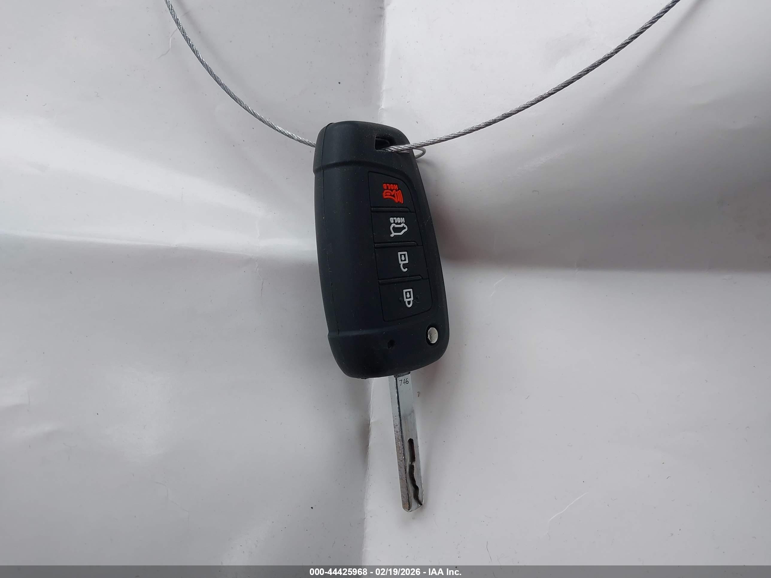 HYUNDAI ACCENT image 11