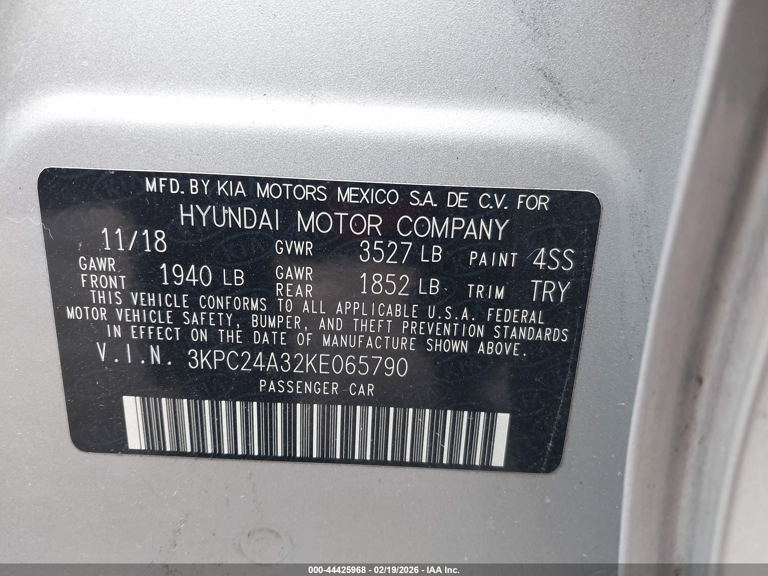HYUNDAI ACCENT image 9