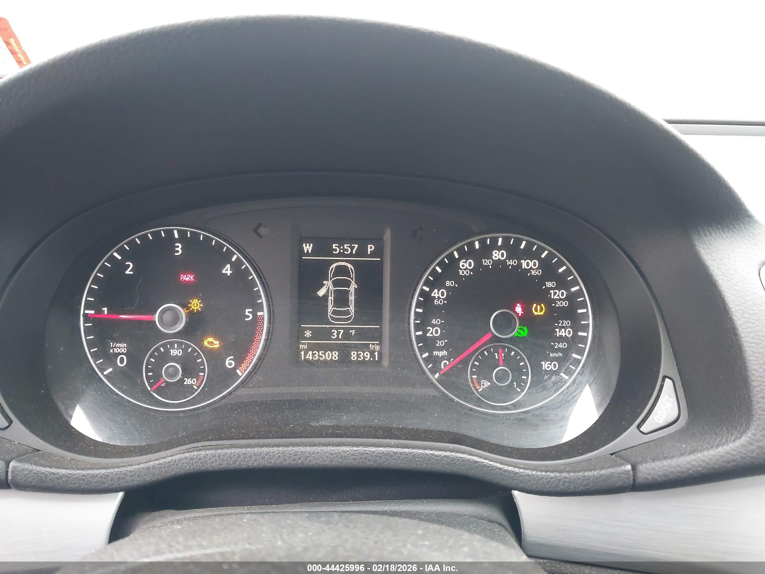 VOLKSWAGEN PASSAT image 7