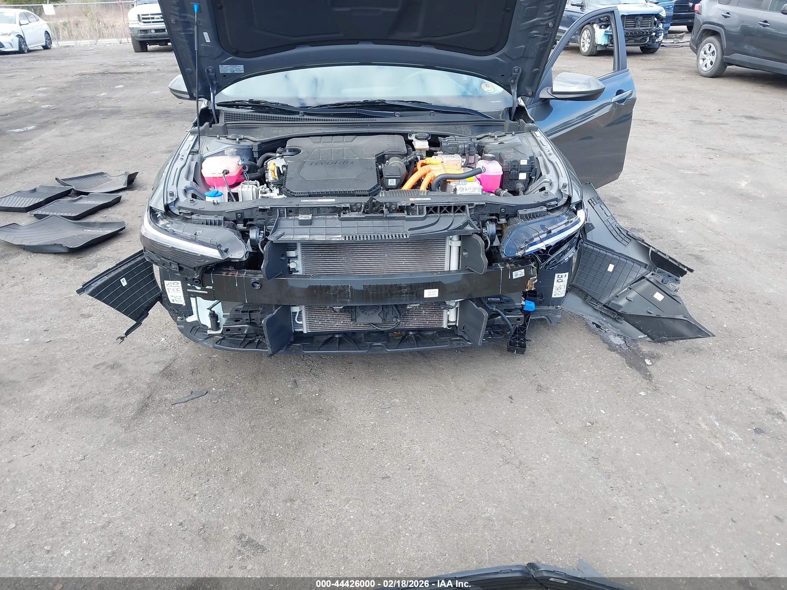 HYUNDAI ELANTRA image 6