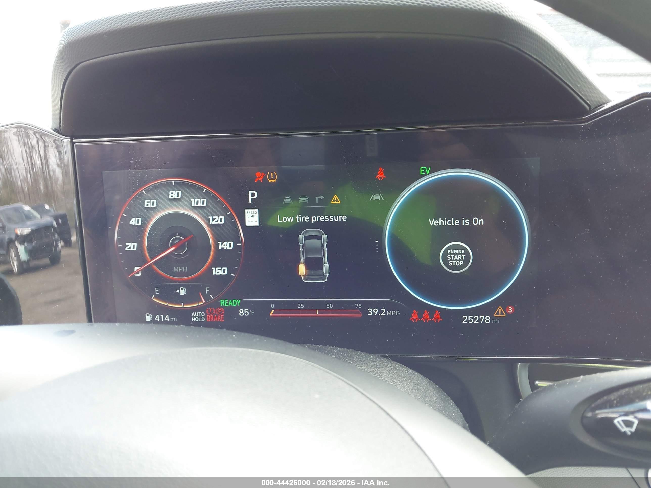 HYUNDAI ELANTRA image 7