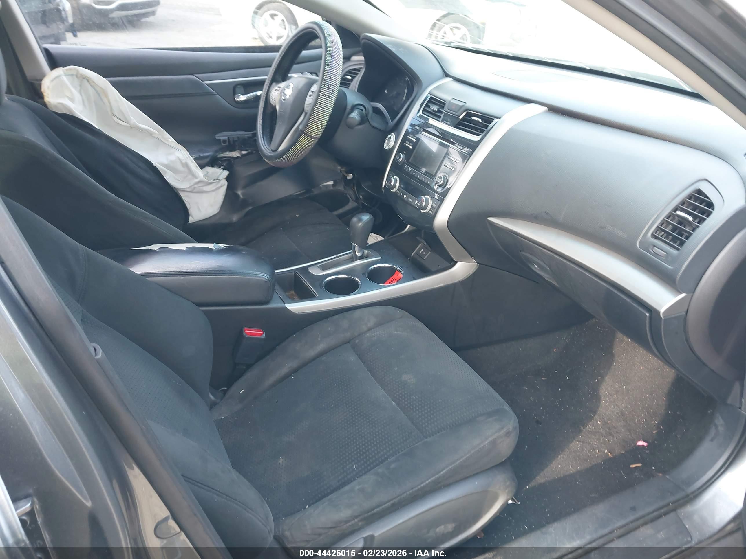 NISSAN ALTIMA image 5