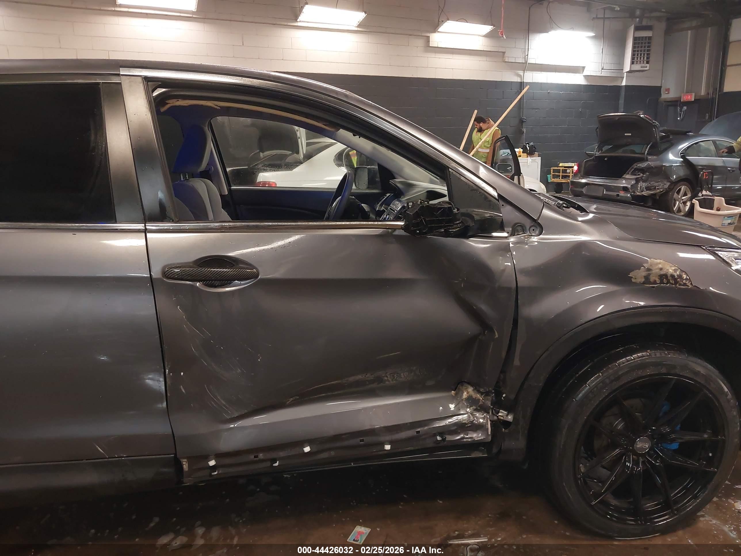 HONDA CR-V image 6