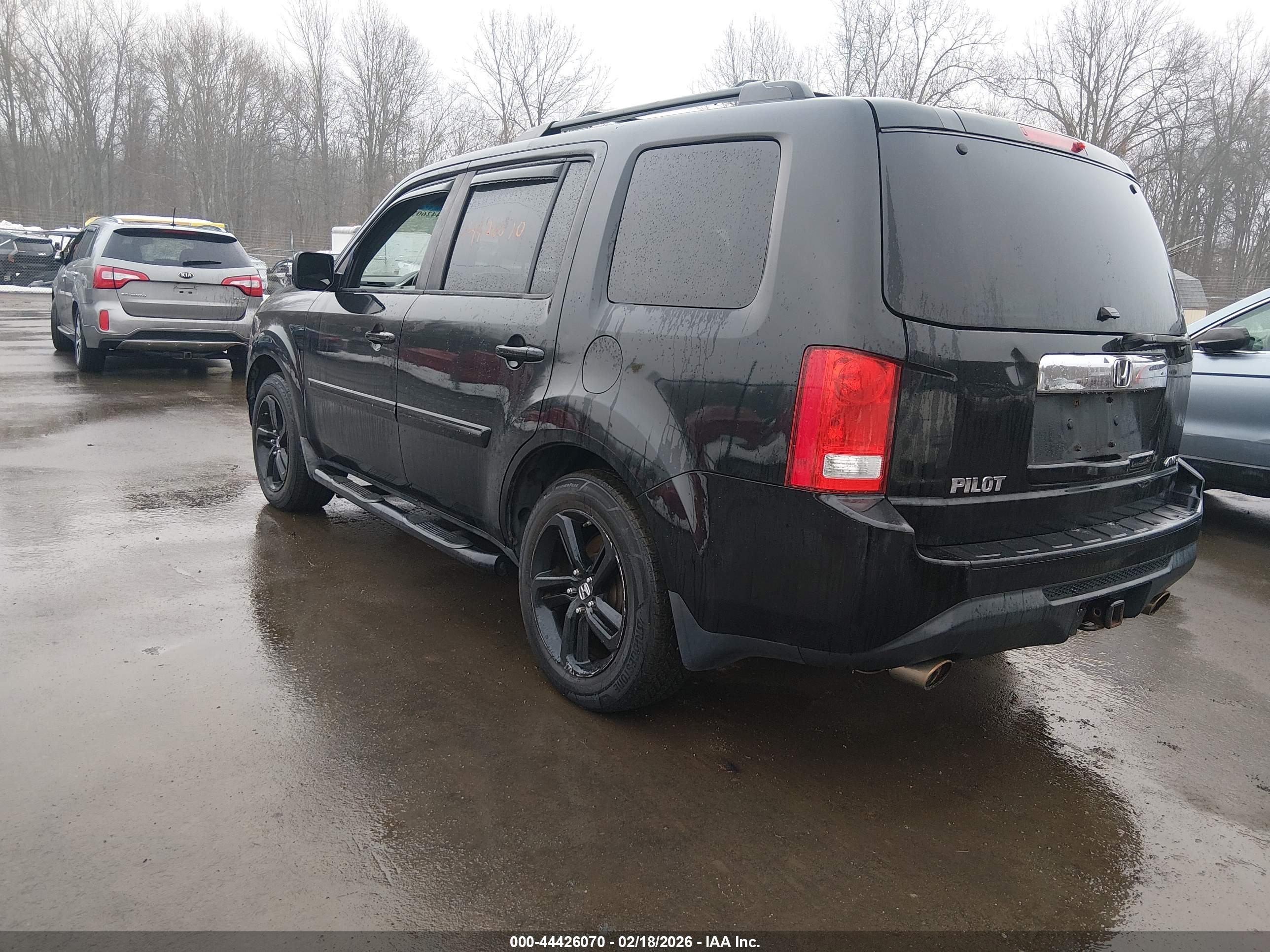 HONDA PILOT image 3