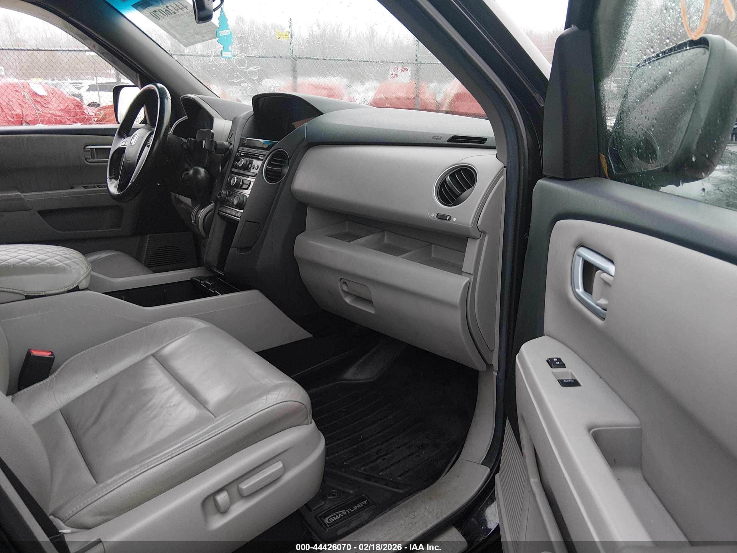 HONDA PILOT image 5