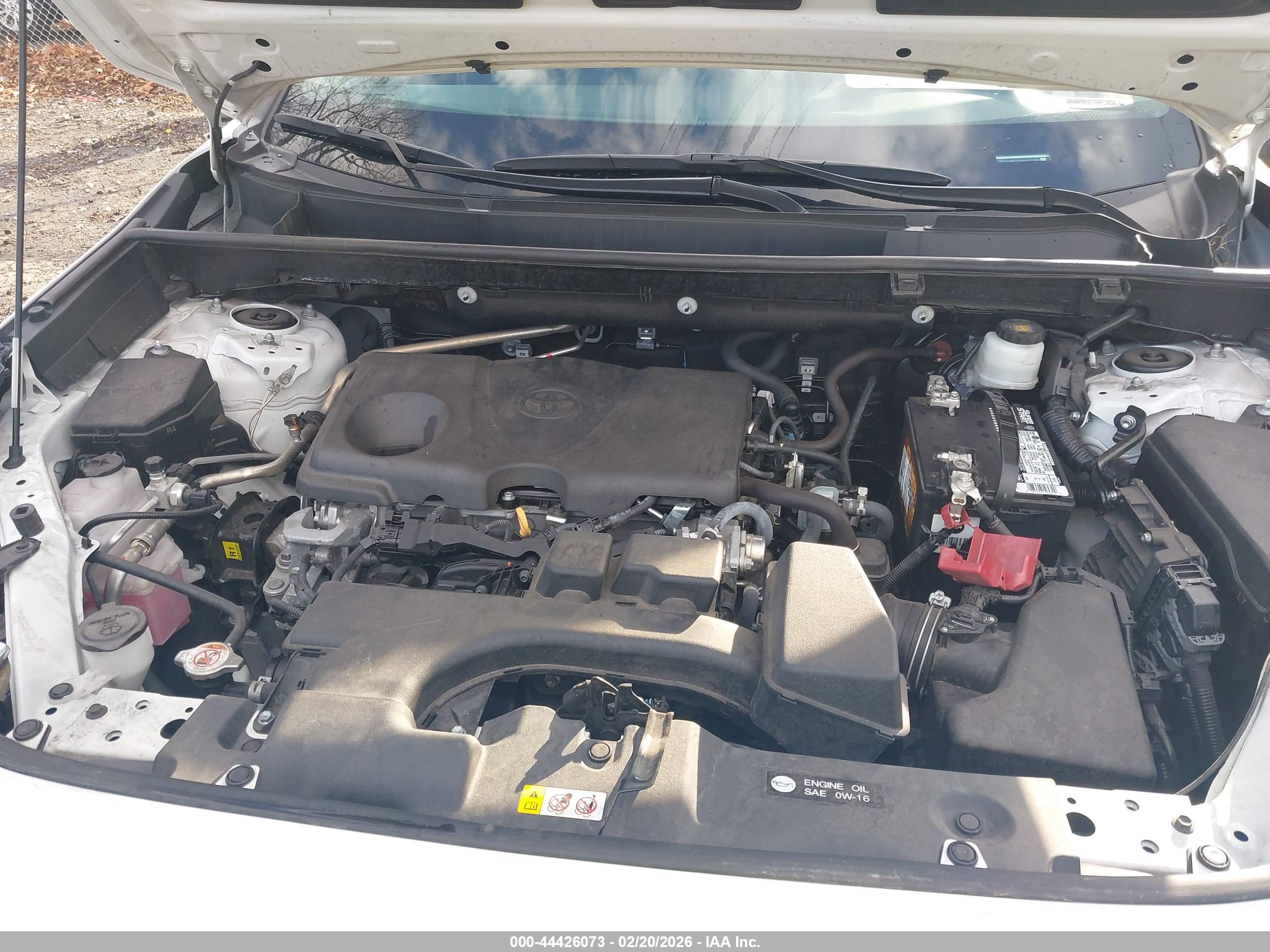 TOYOTA RAV4 image 10