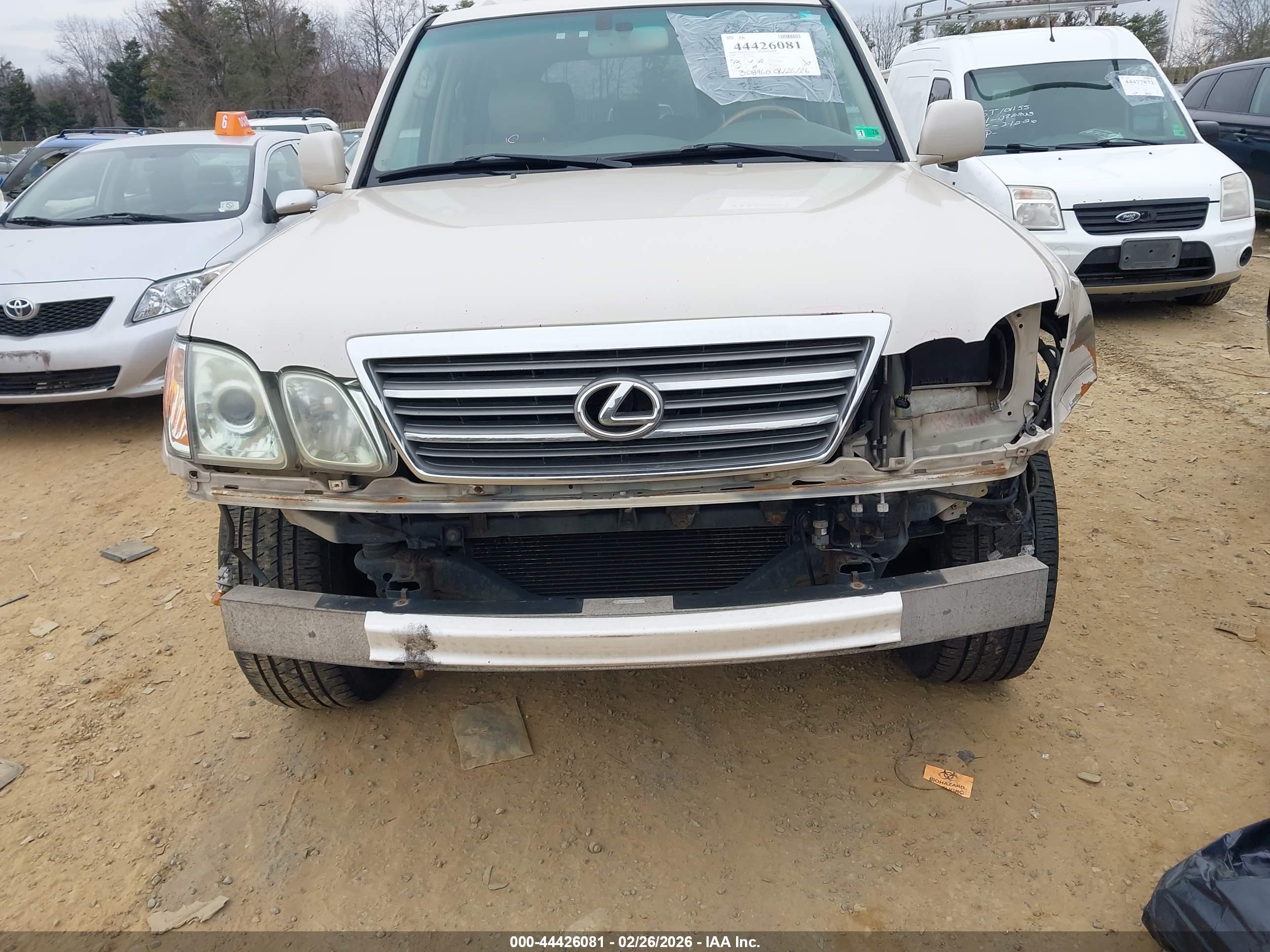 LEXUS LX image 6