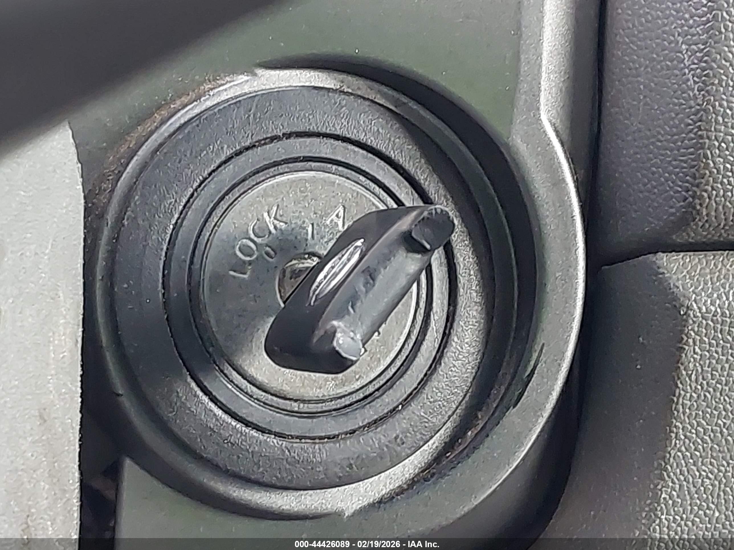 NISSAN TITAN image 11