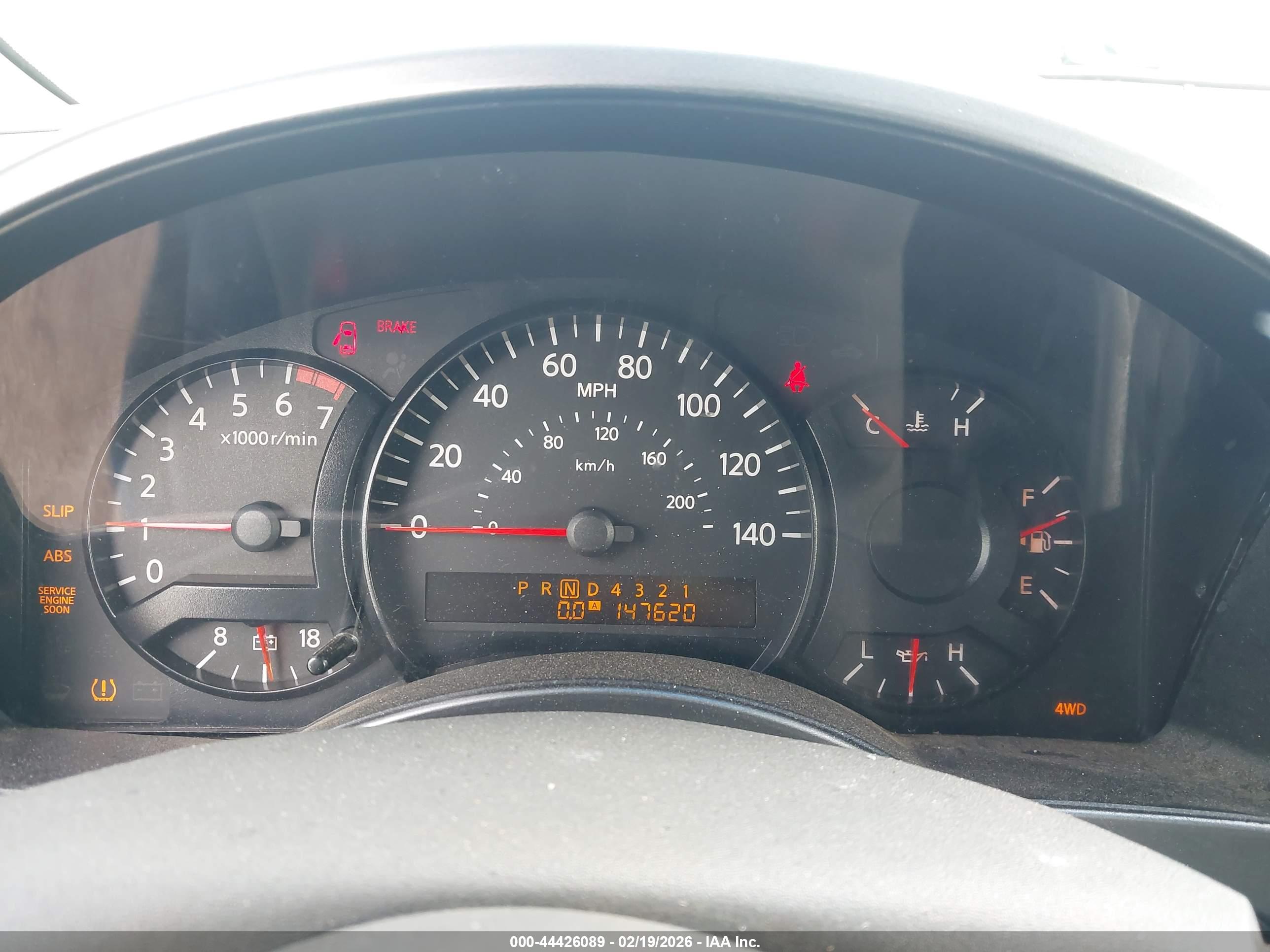 NISSAN TITAN image 7