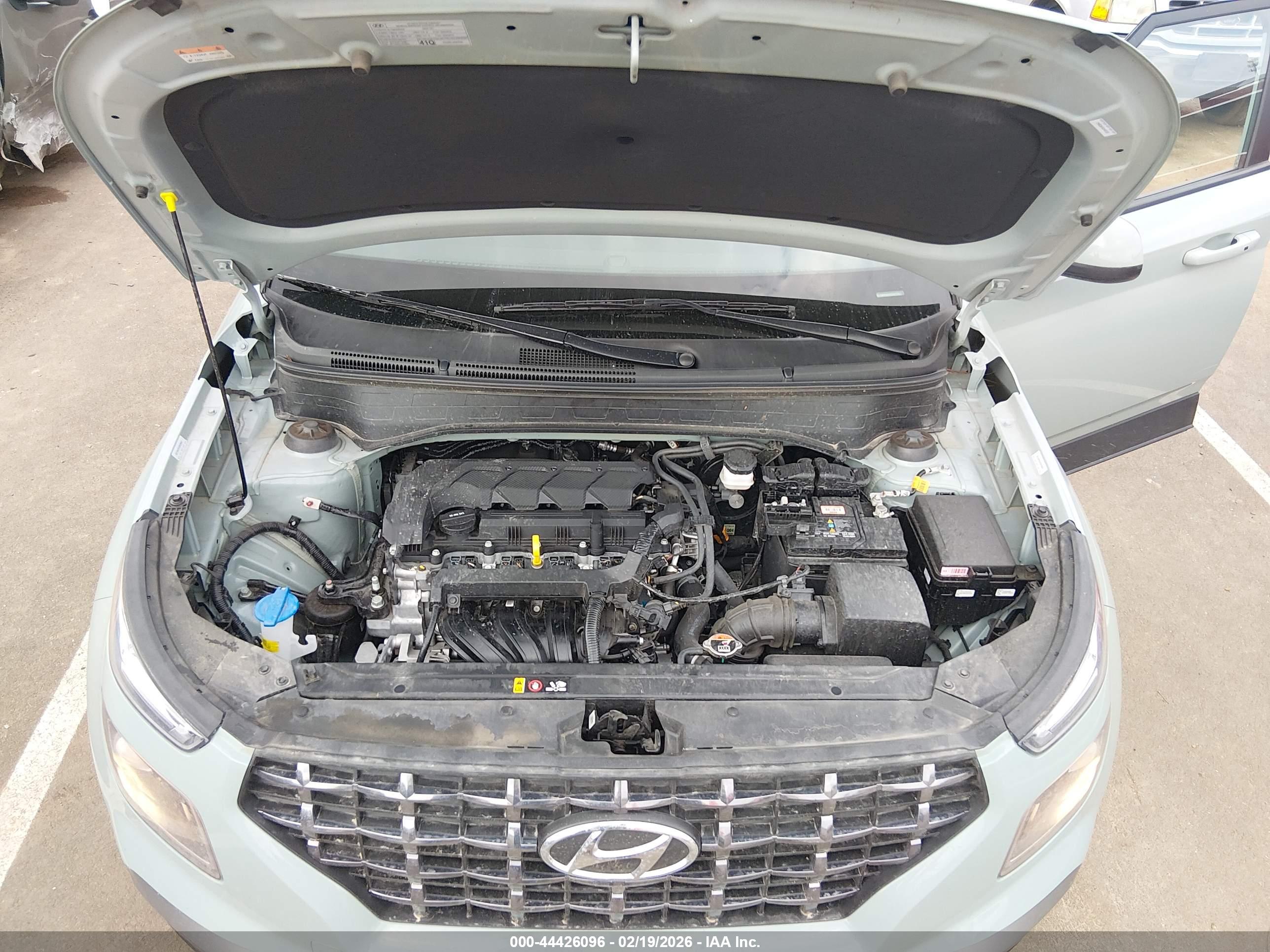 HYUNDAI VENUE image 10