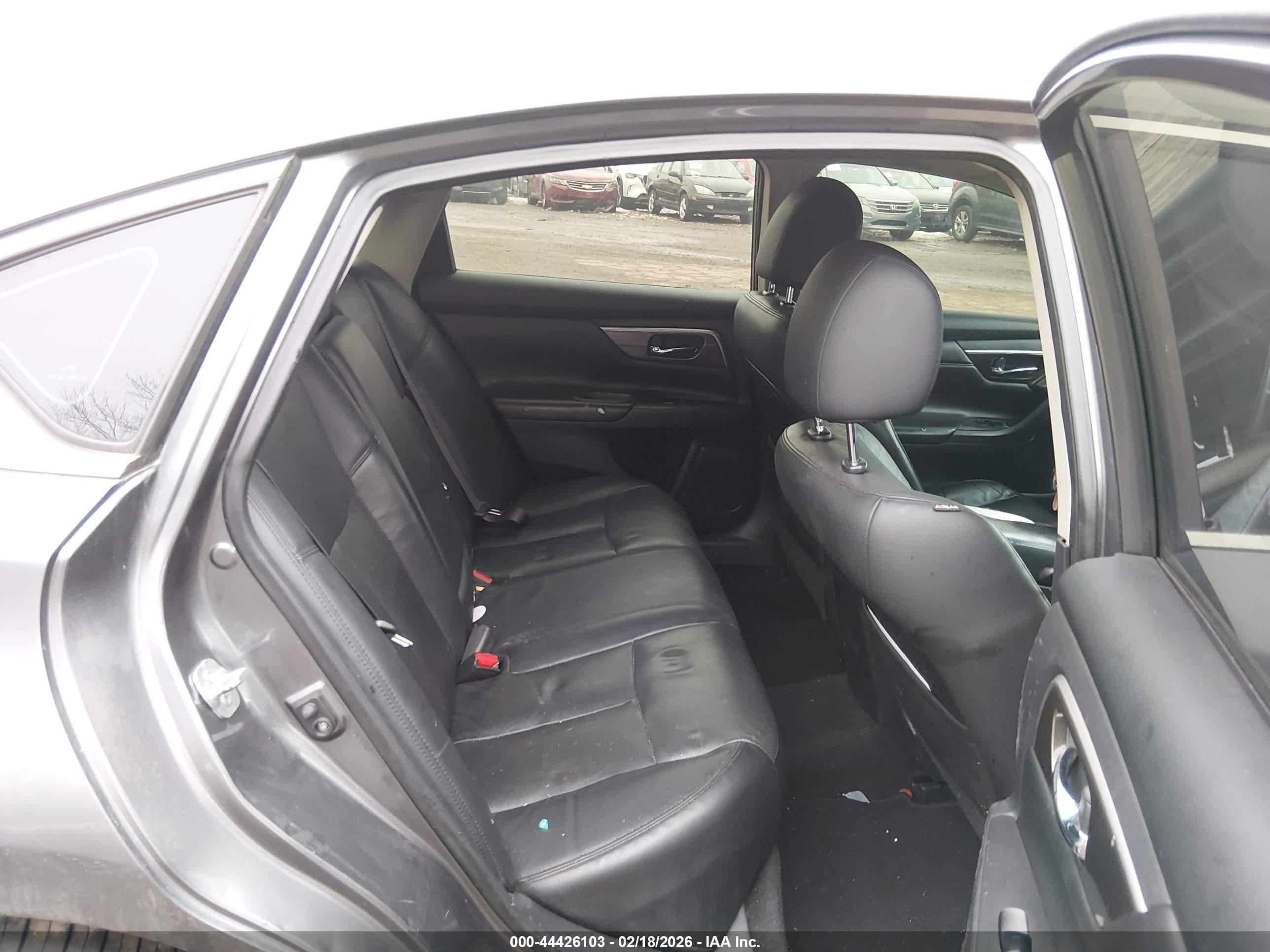 NISSAN ALTIMA image 8