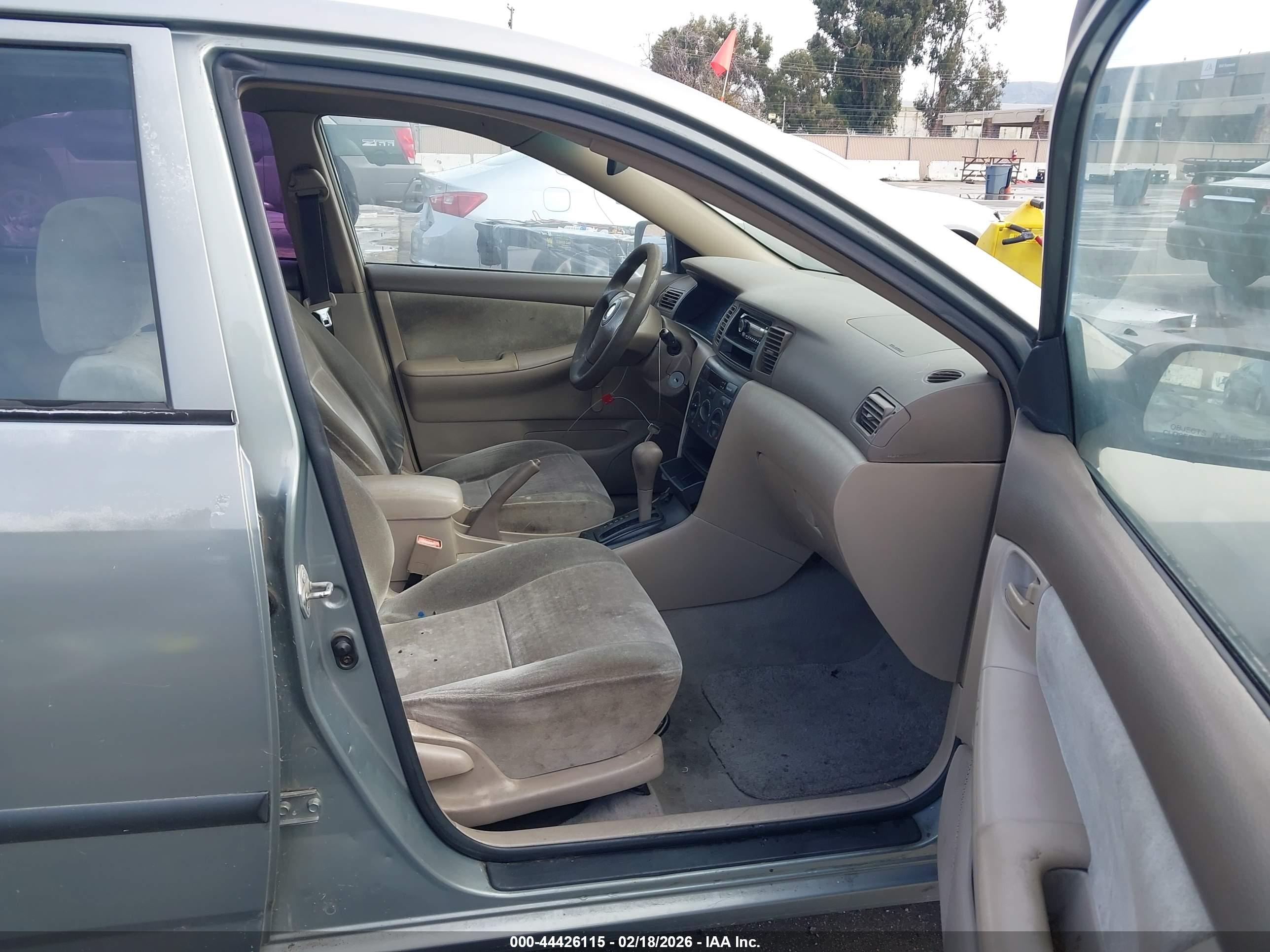 TOYOTA COROLLA image 5