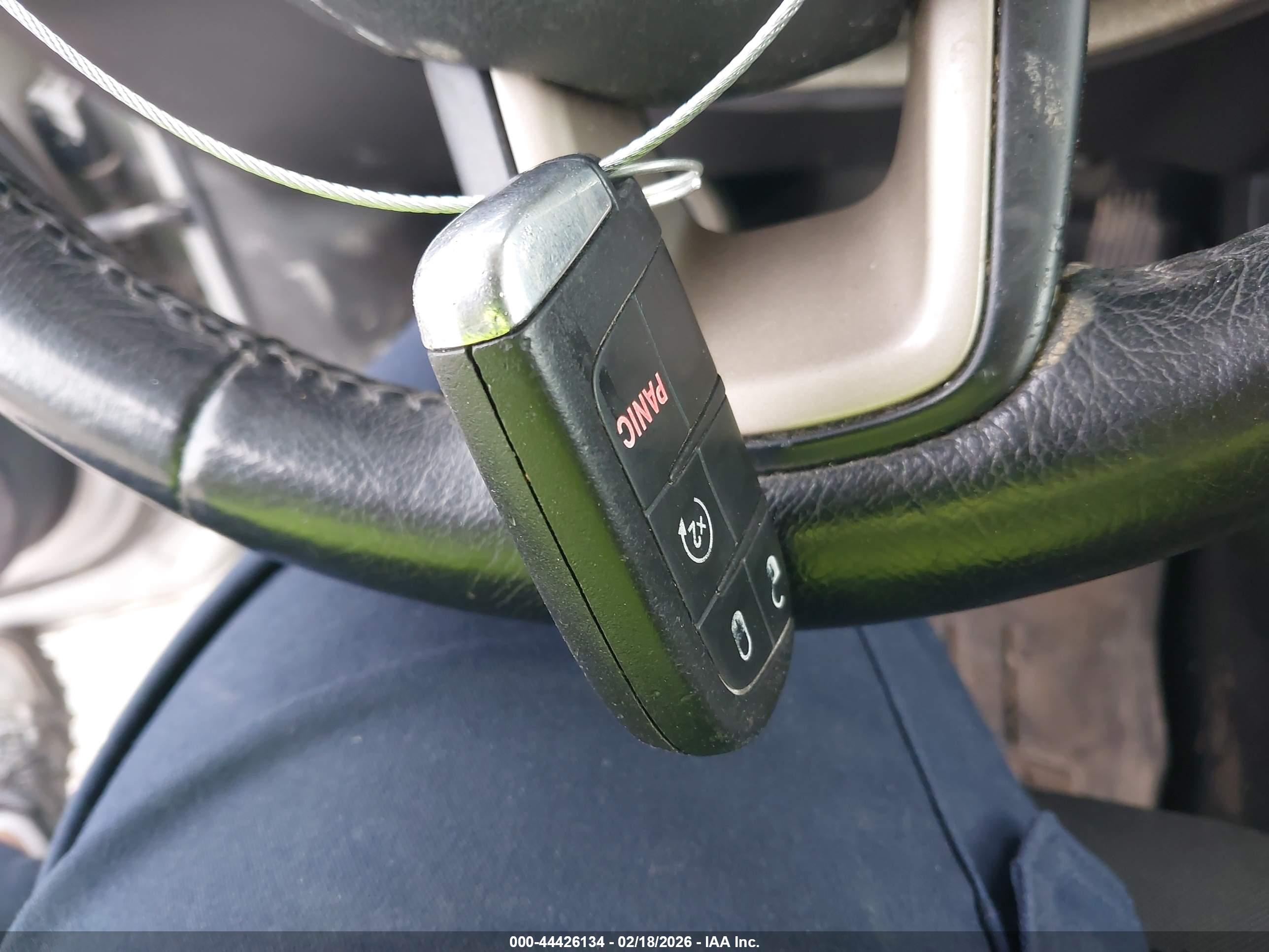 JEEP RENEGADE image 11