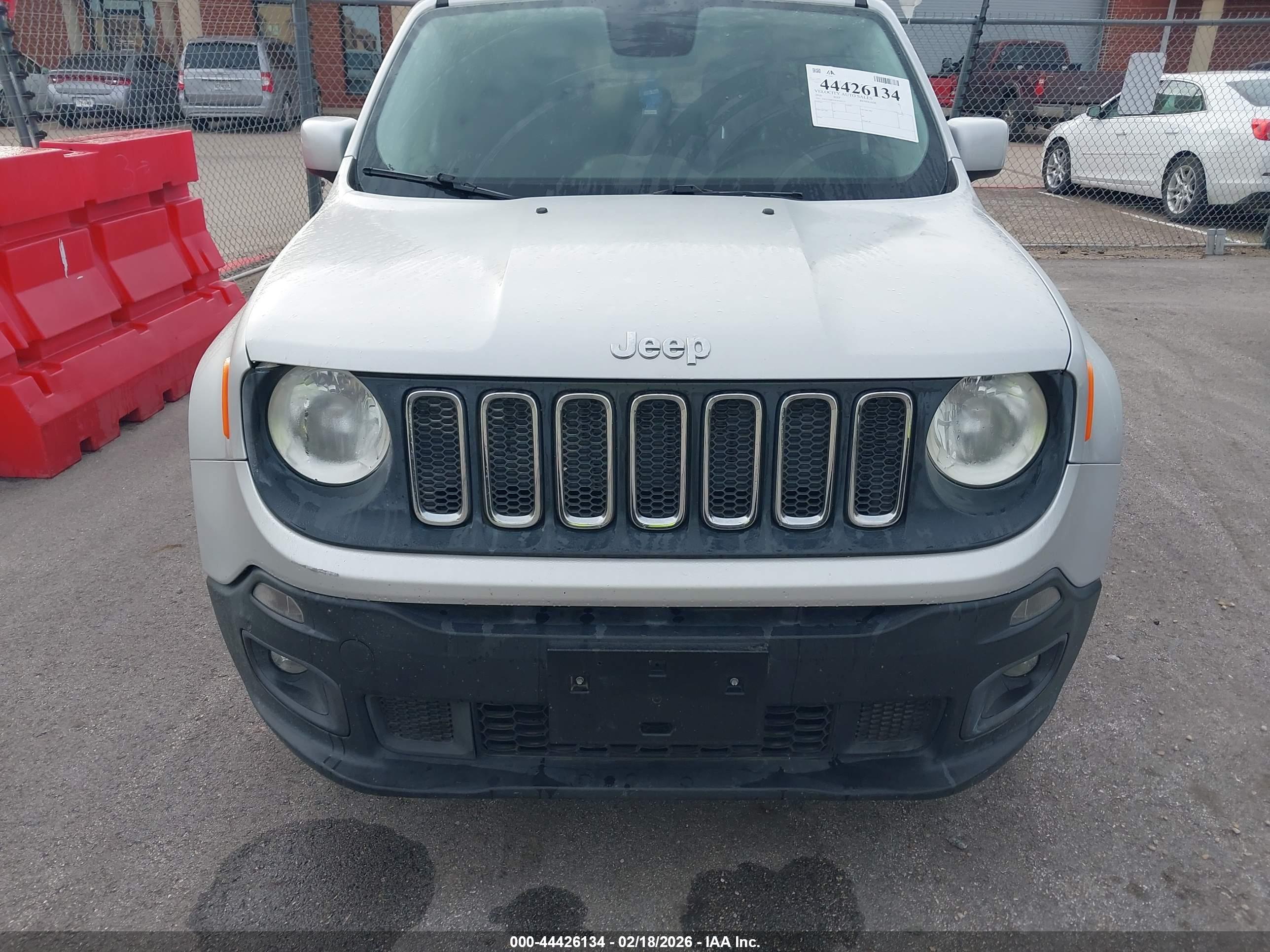 JEEP RENEGADE image 6