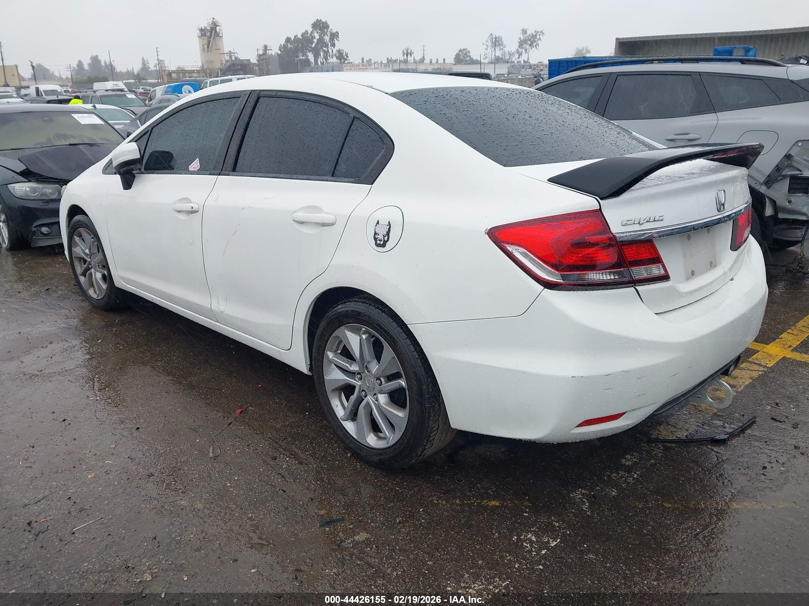 HONDA CIVIC image 3