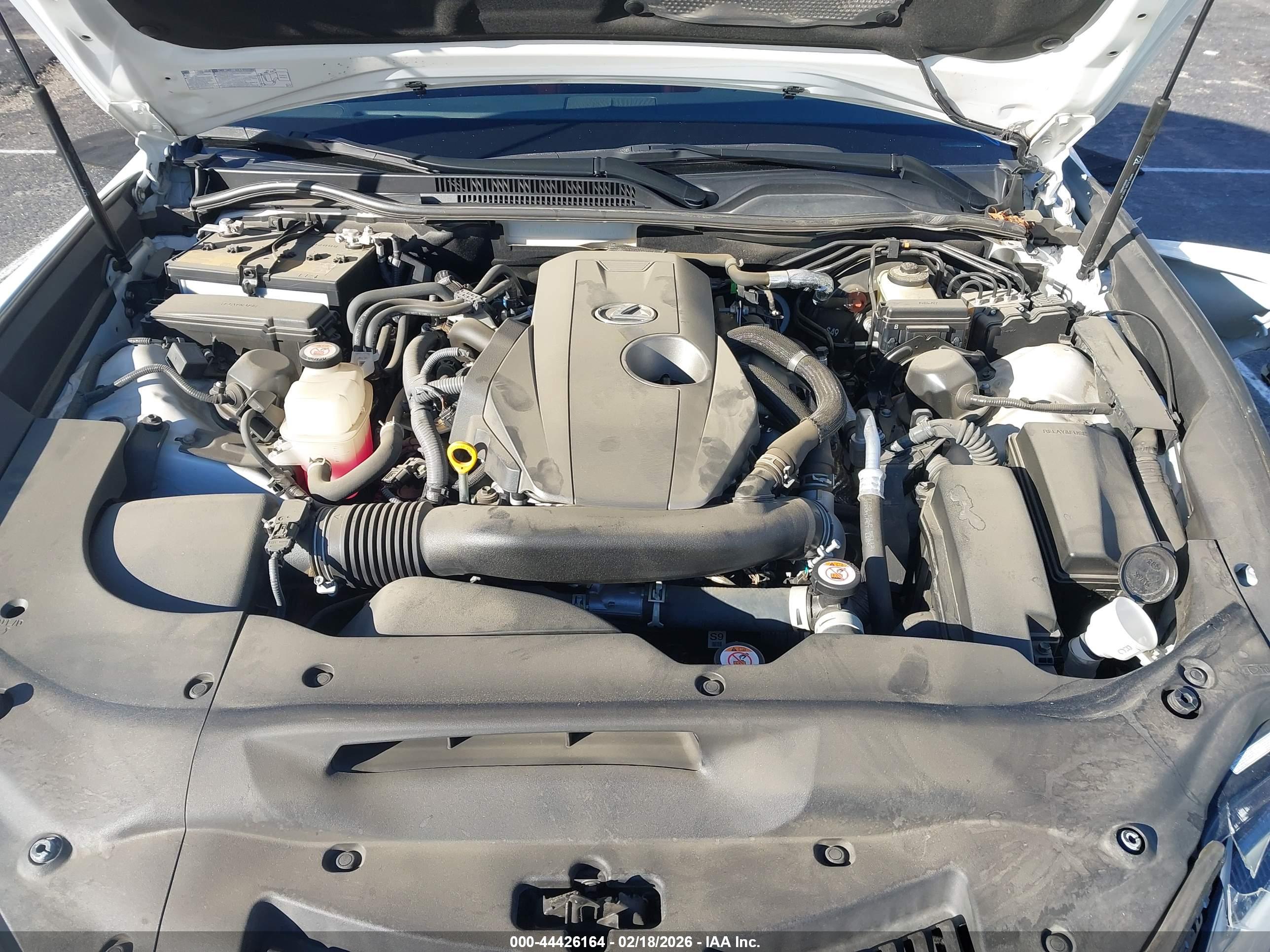 LEXUS RC image 10