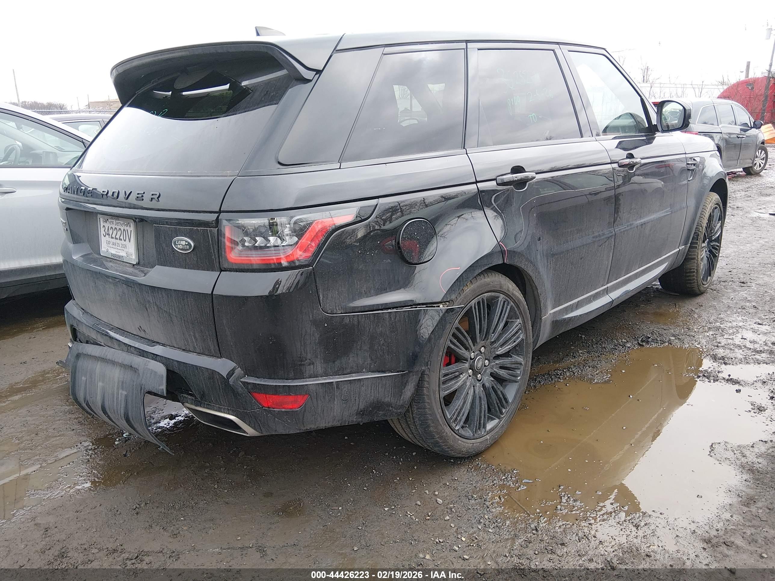 LAND ROVER image 4
