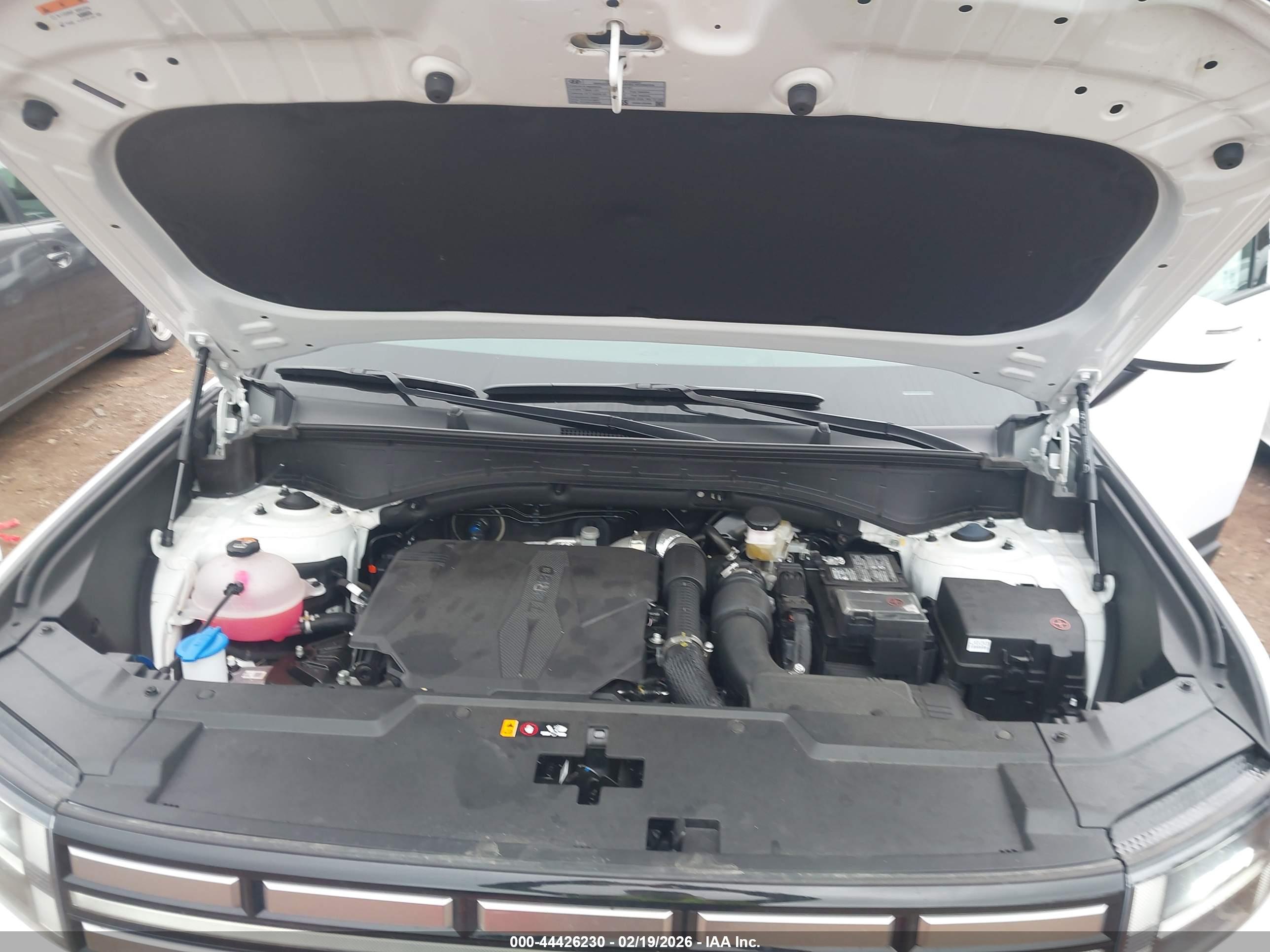 HYUNDAI SANTA image 10