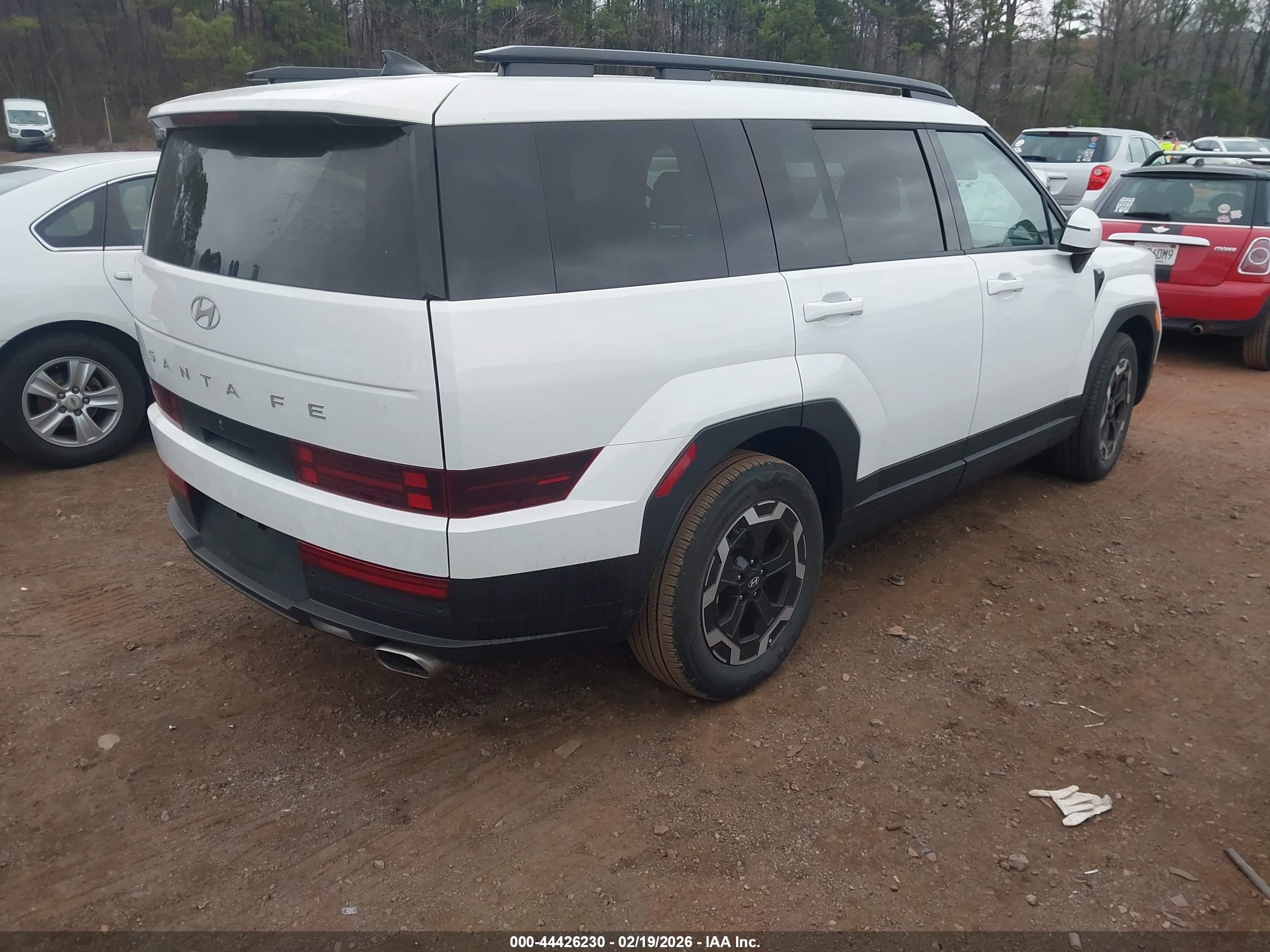 HYUNDAI SANTA image 4