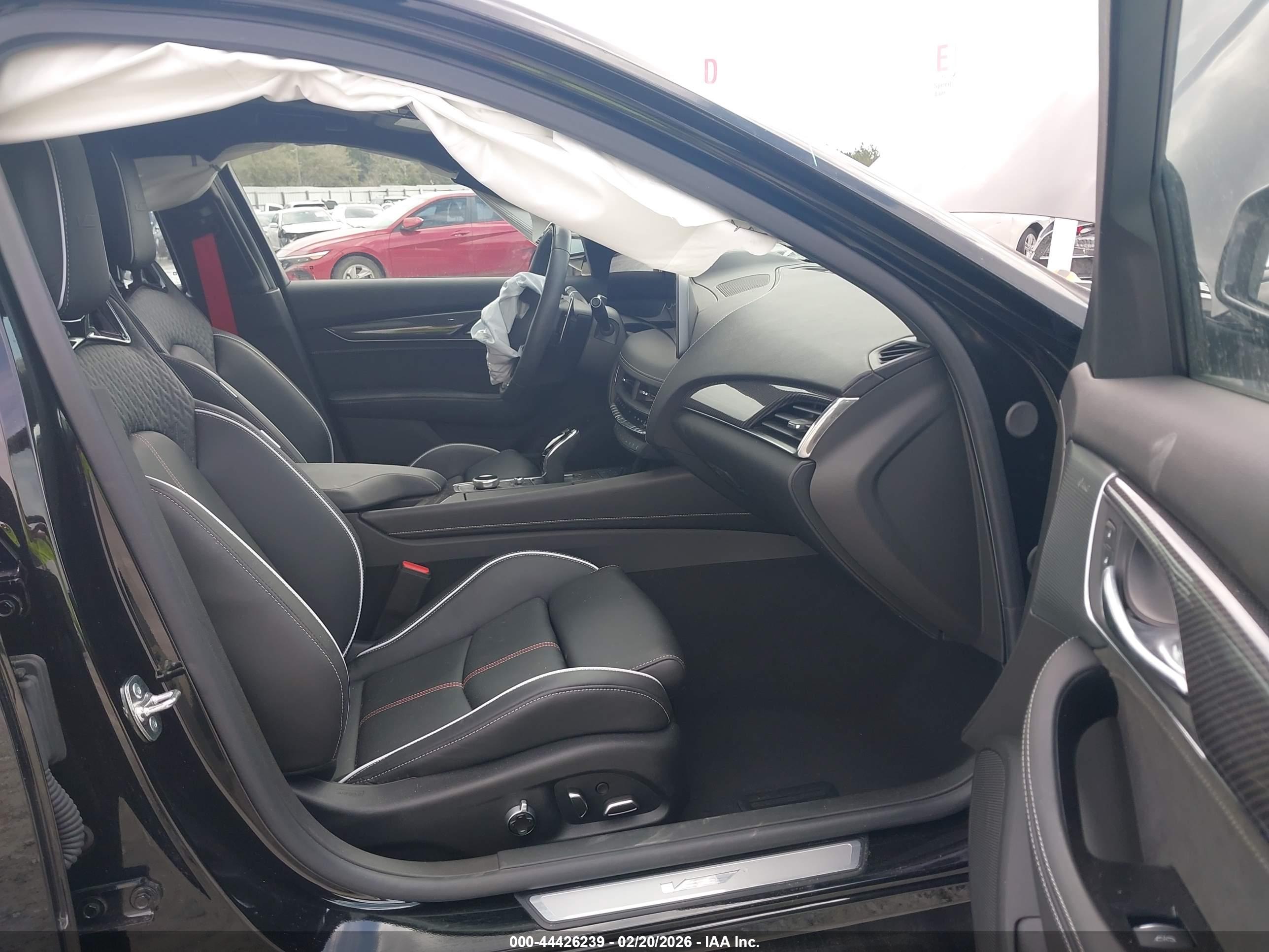 CADILLAC CT5-V image 5