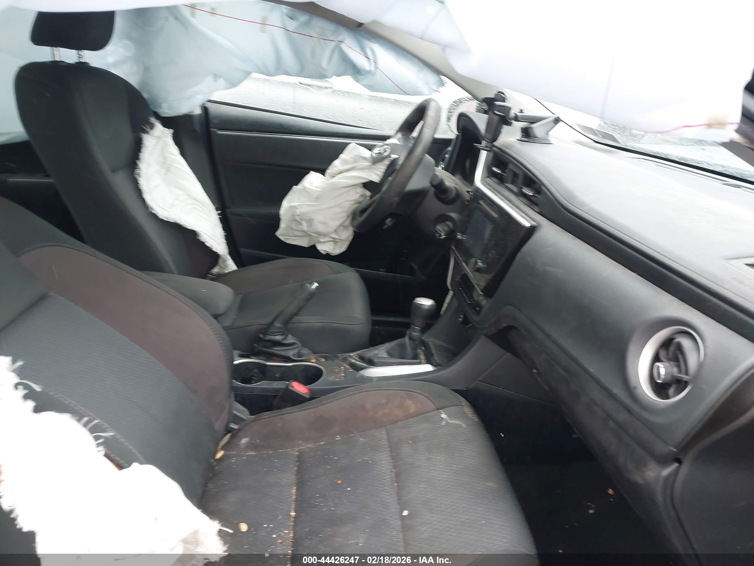 TOYOTA COROLLA image 5