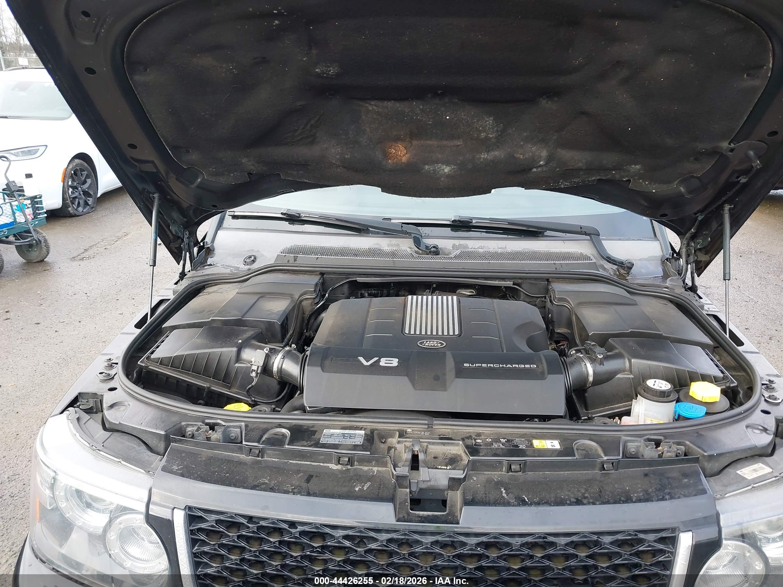 LAND ROVER image 10