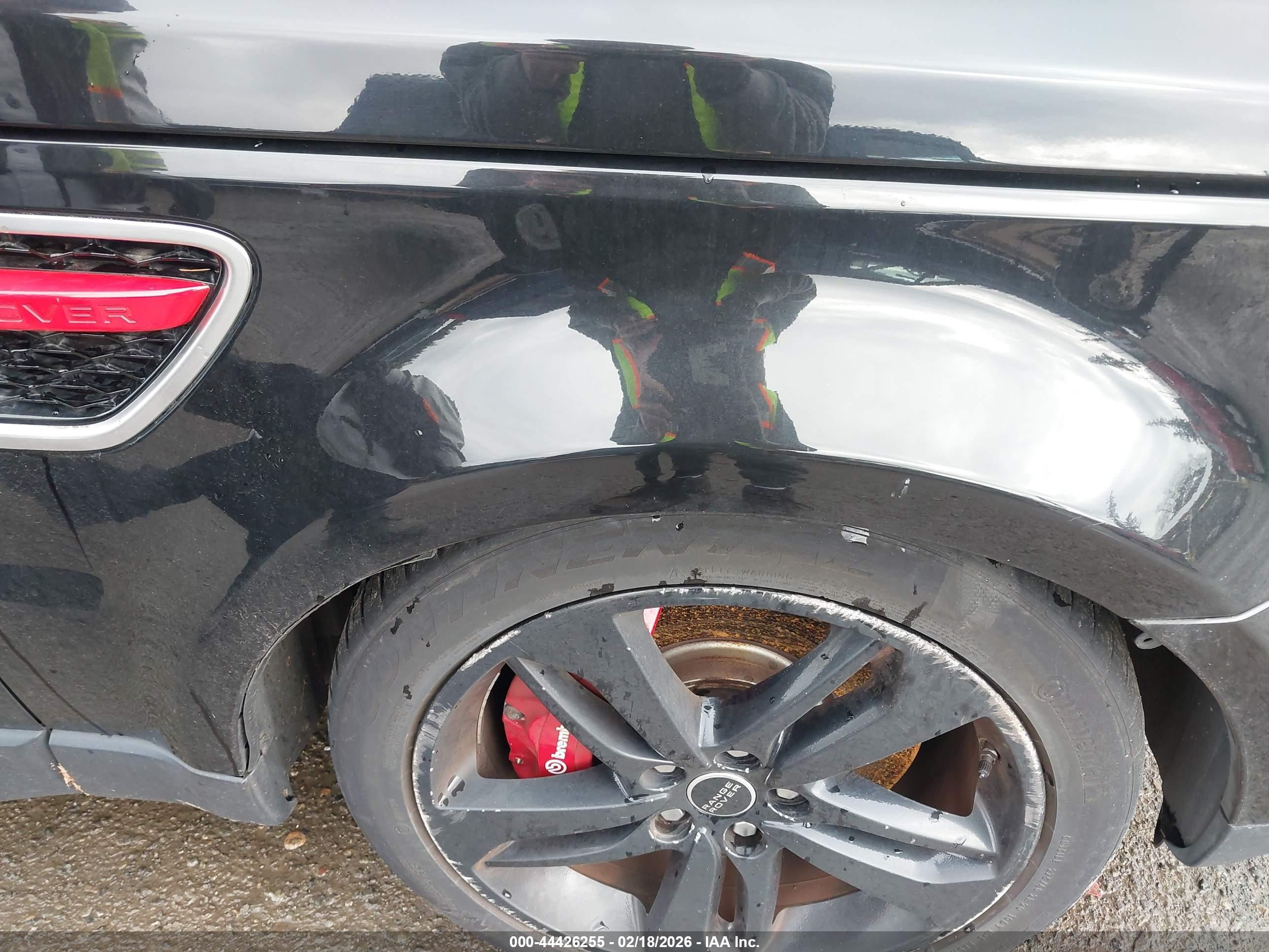 LAND ROVER image 6