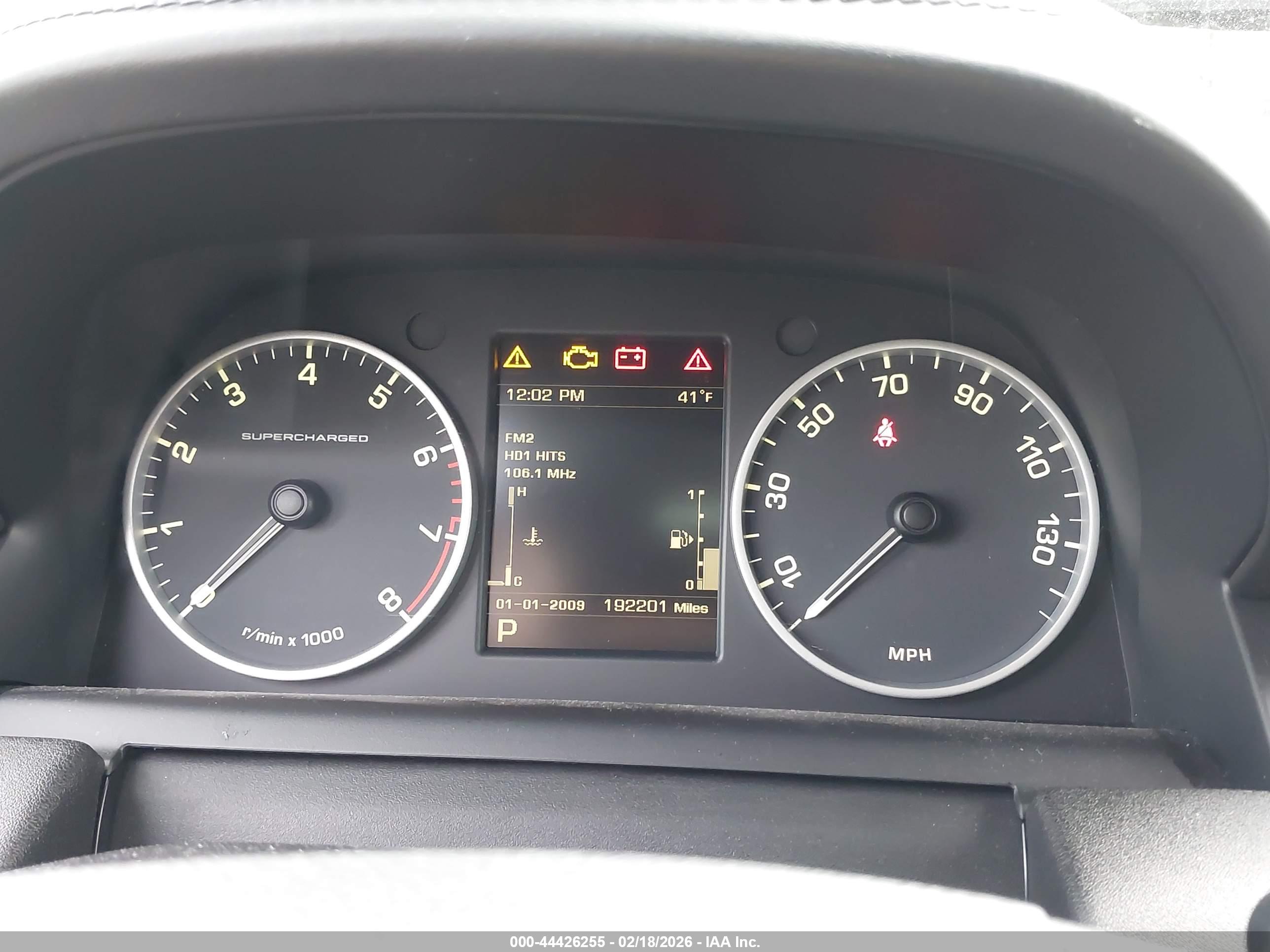 LAND ROVER image 7