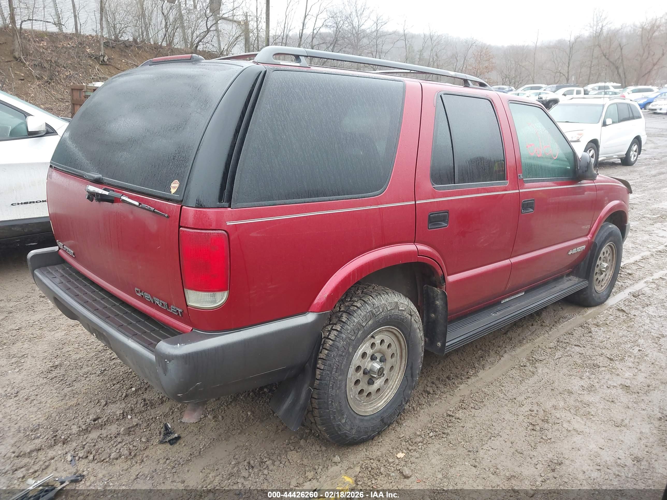CHEVROLET BLAZER image 4