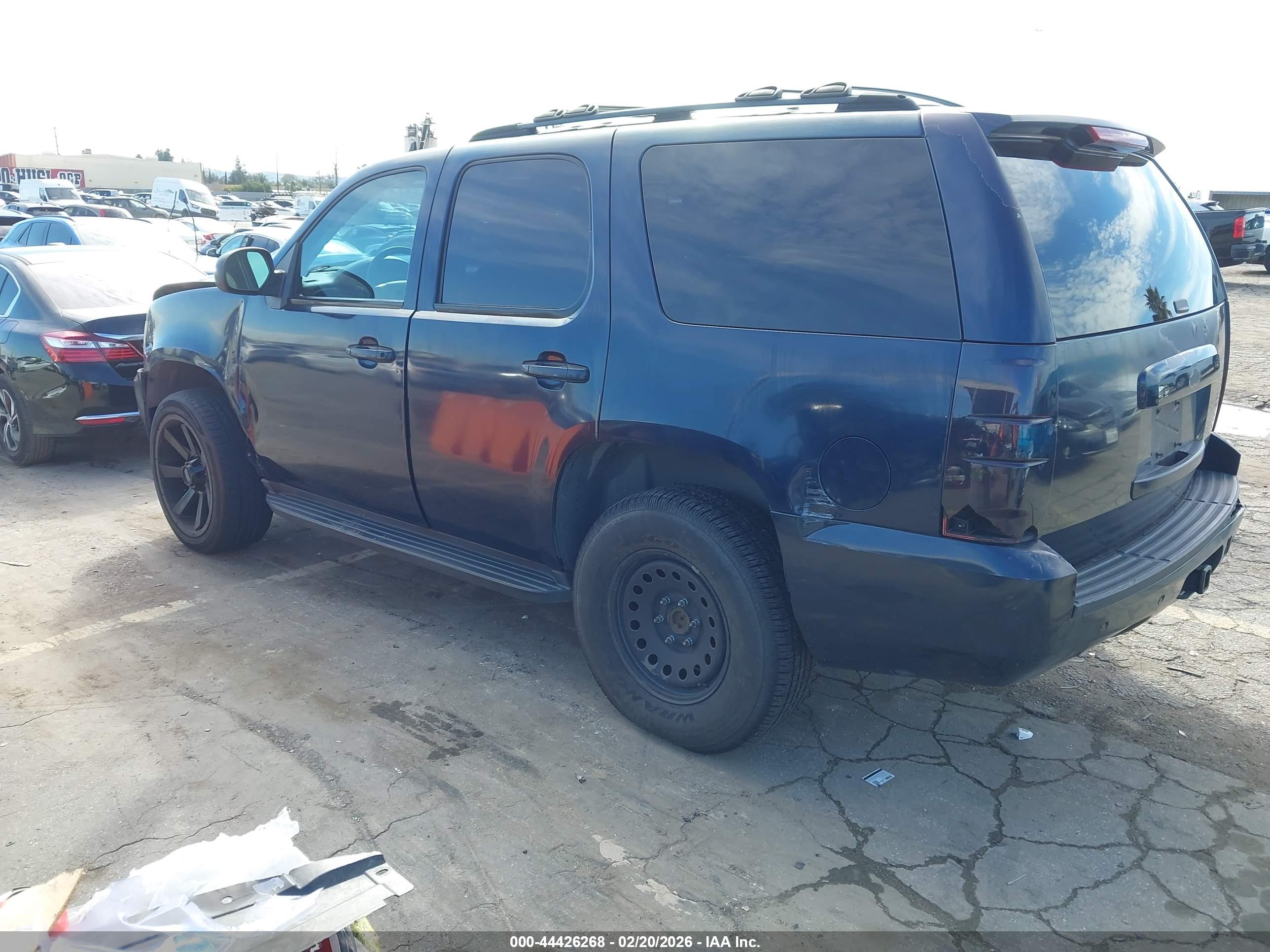 CHEVROLET TAHOE image 3
