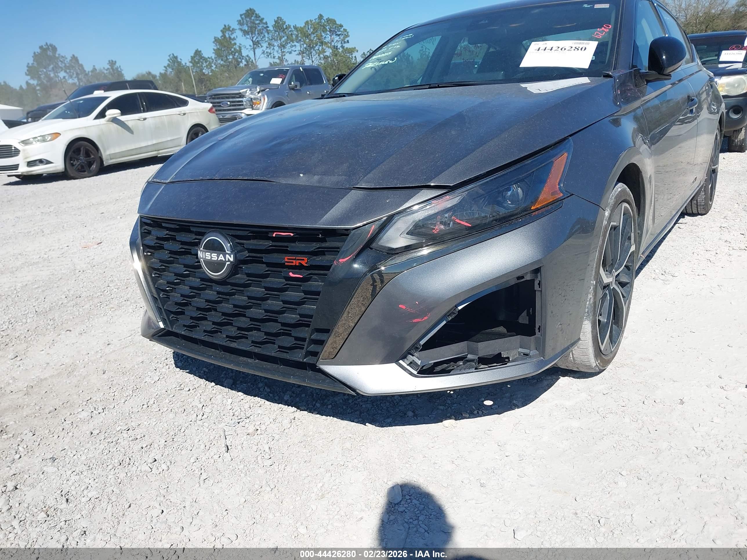 NISSAN ALTIMA image 6