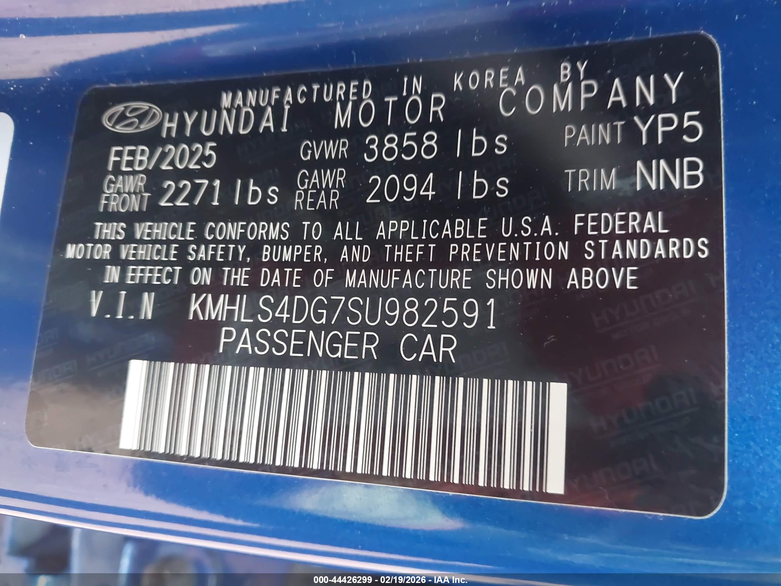 HYUNDAI ELANTRA image 9