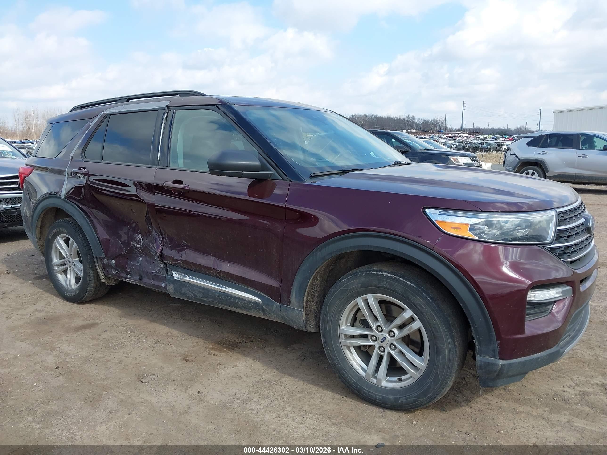 FORD EXPLORER image 6
