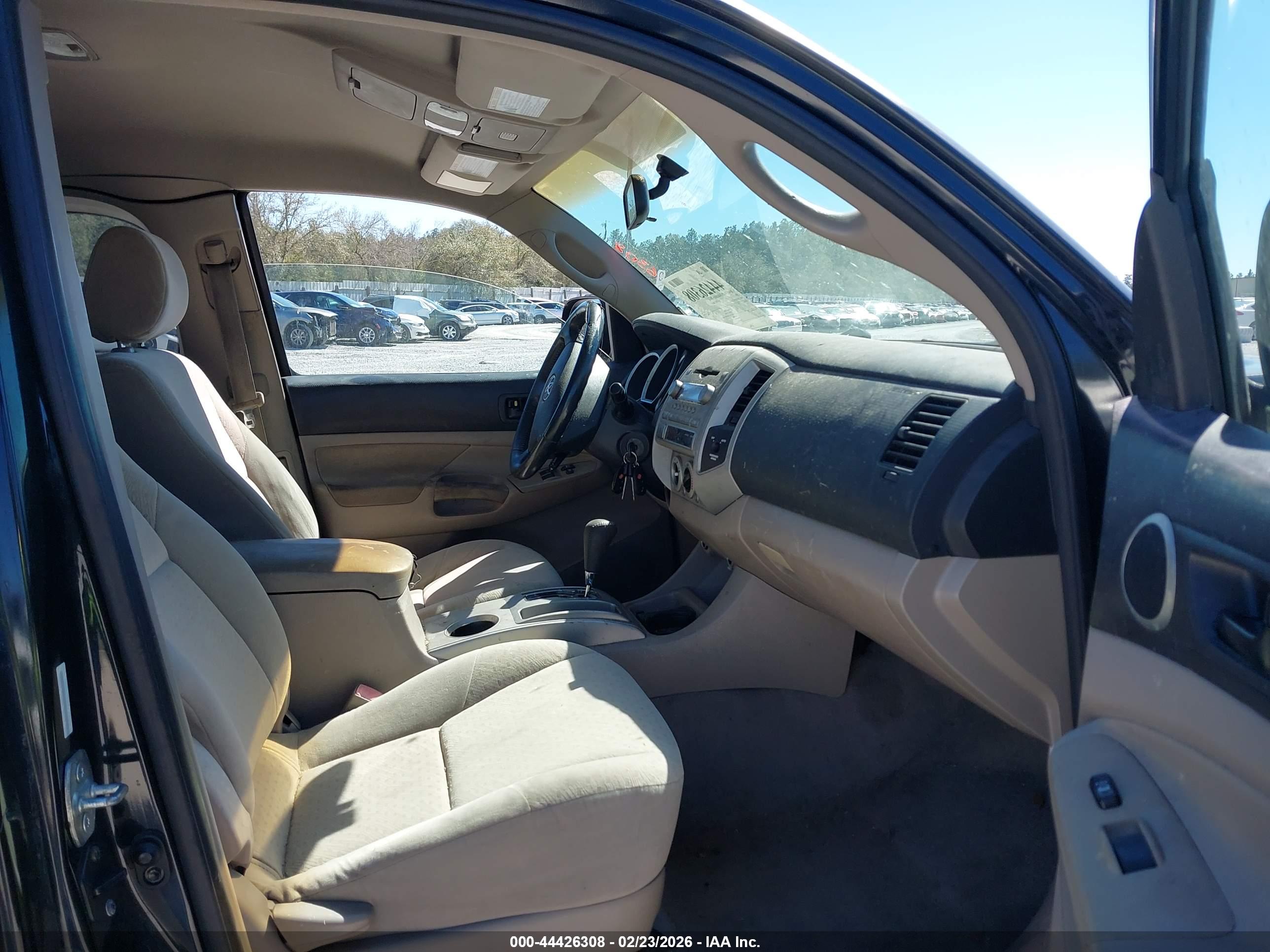 TOYOTA TACOMA image 5