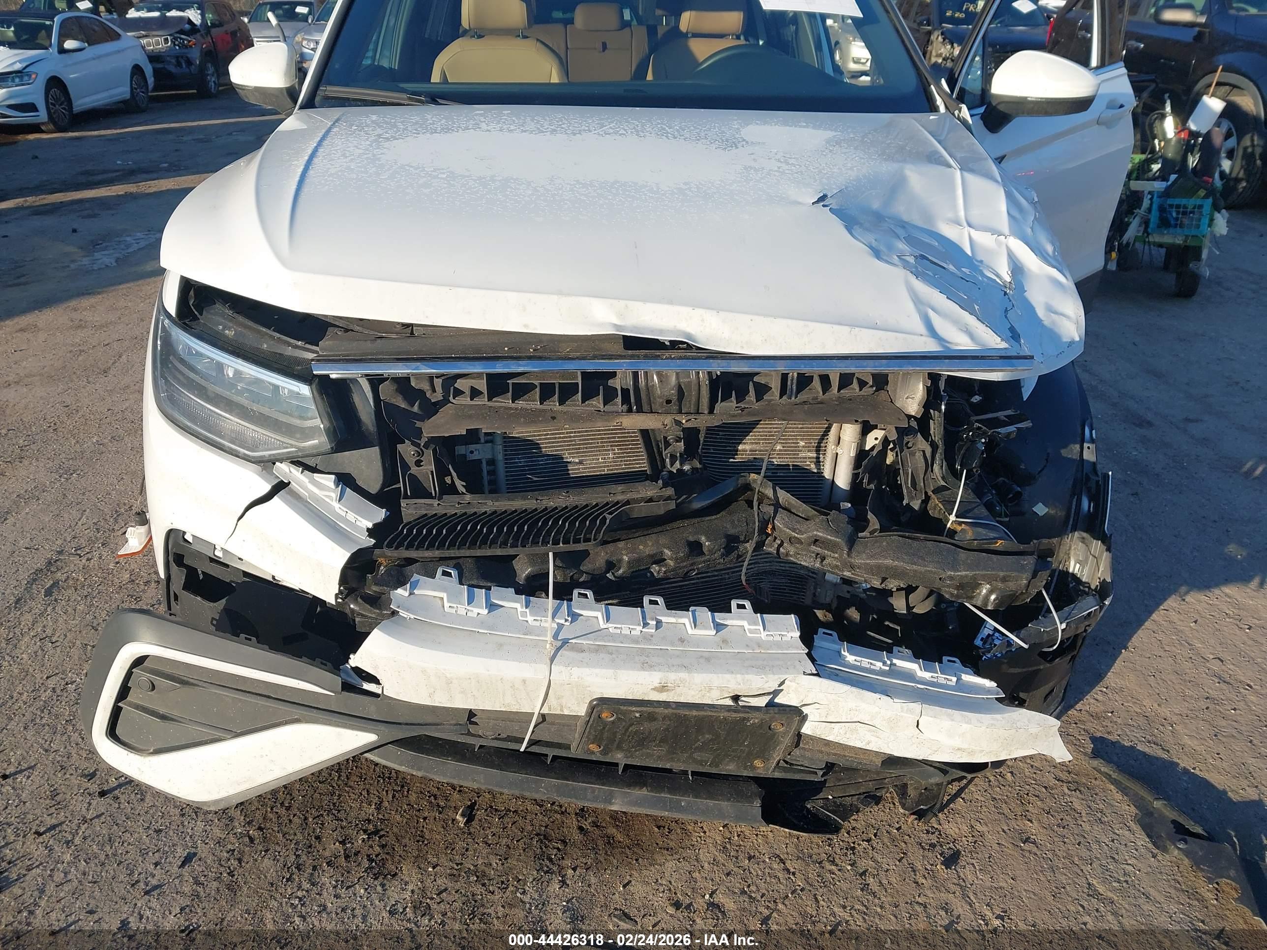 VOLKSWAGEN TIGUAN image 6