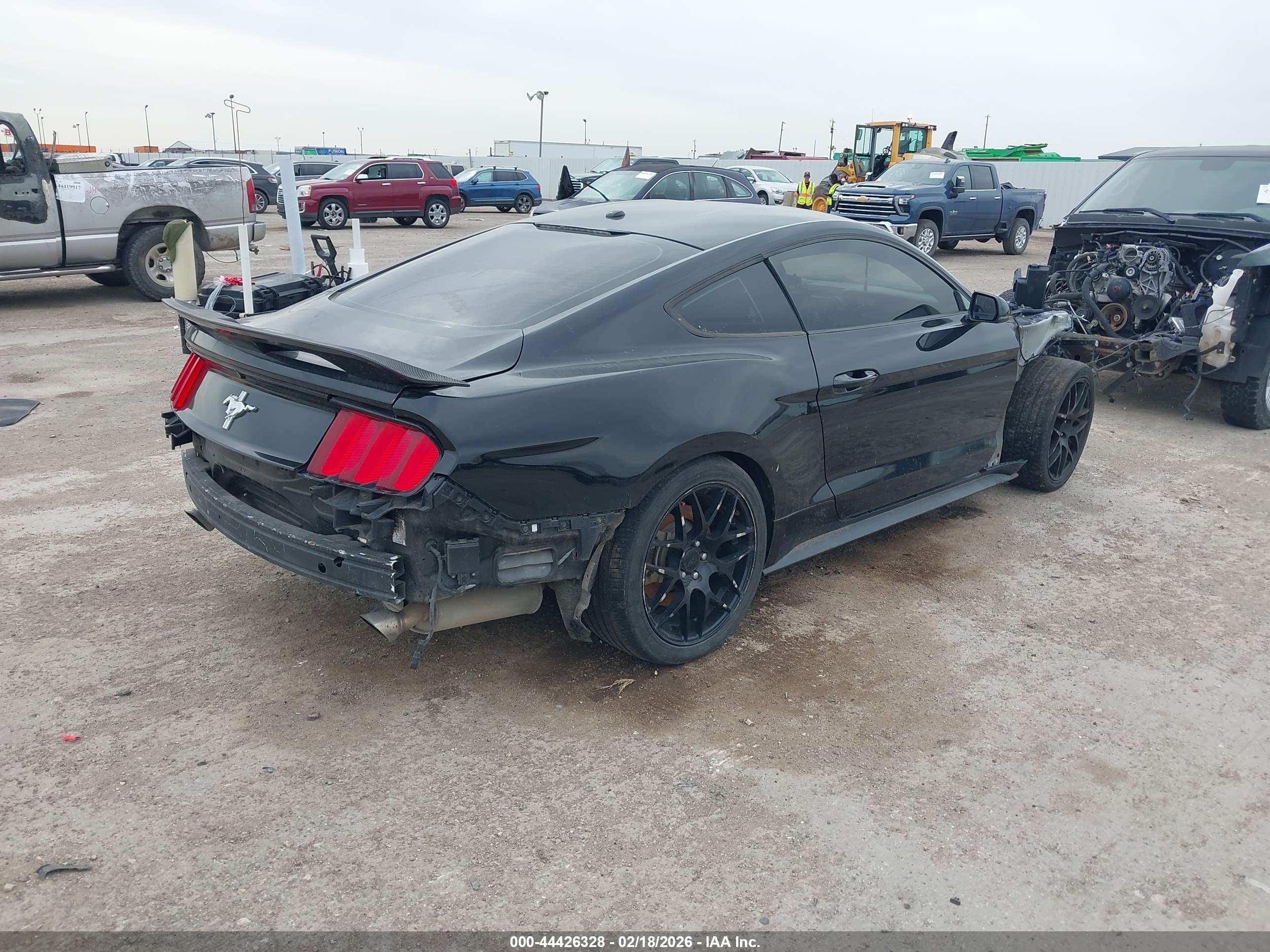 FORD MUSTANG image 4