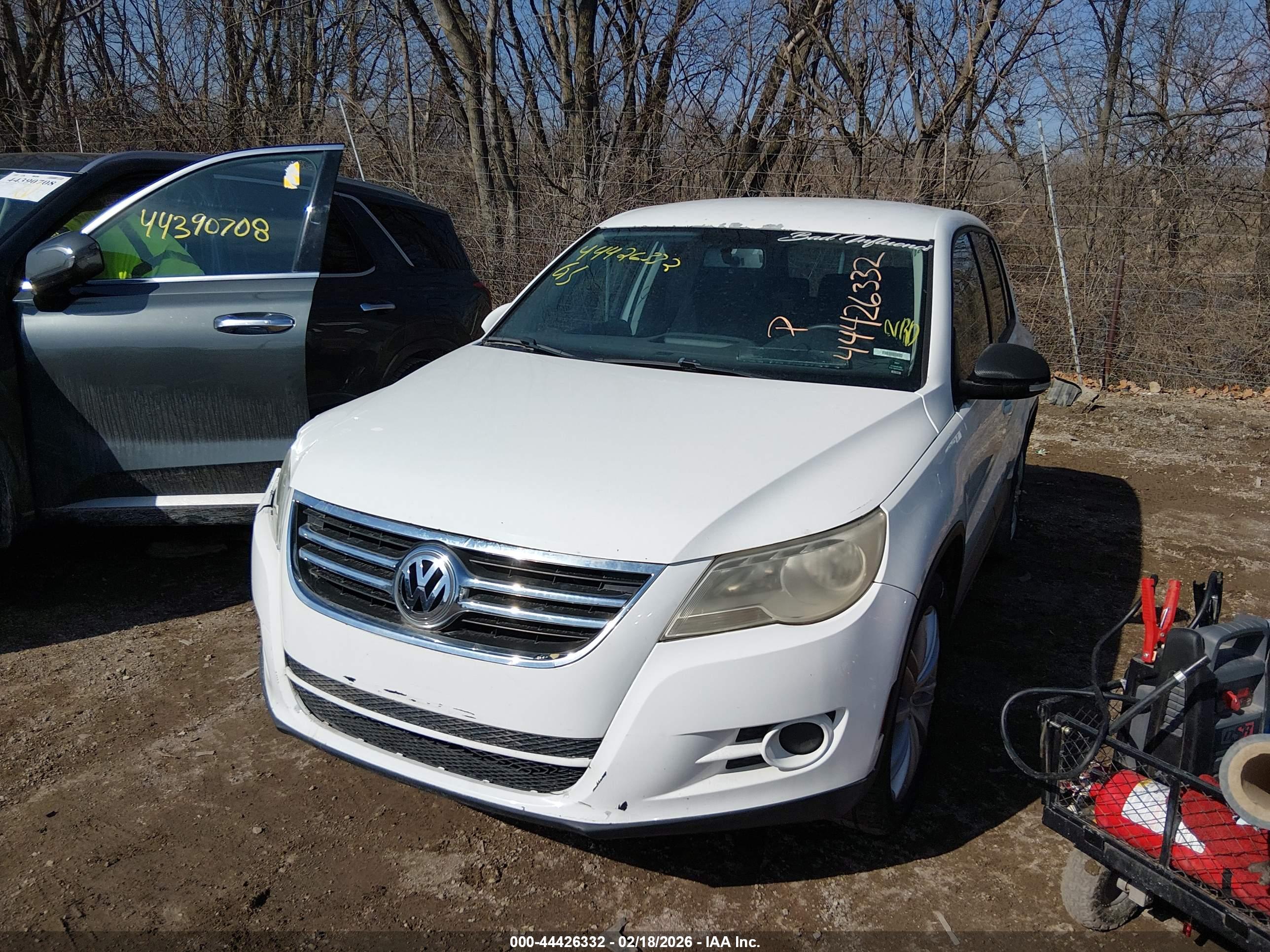 VOLKSWAGEN TIGUAN image 6