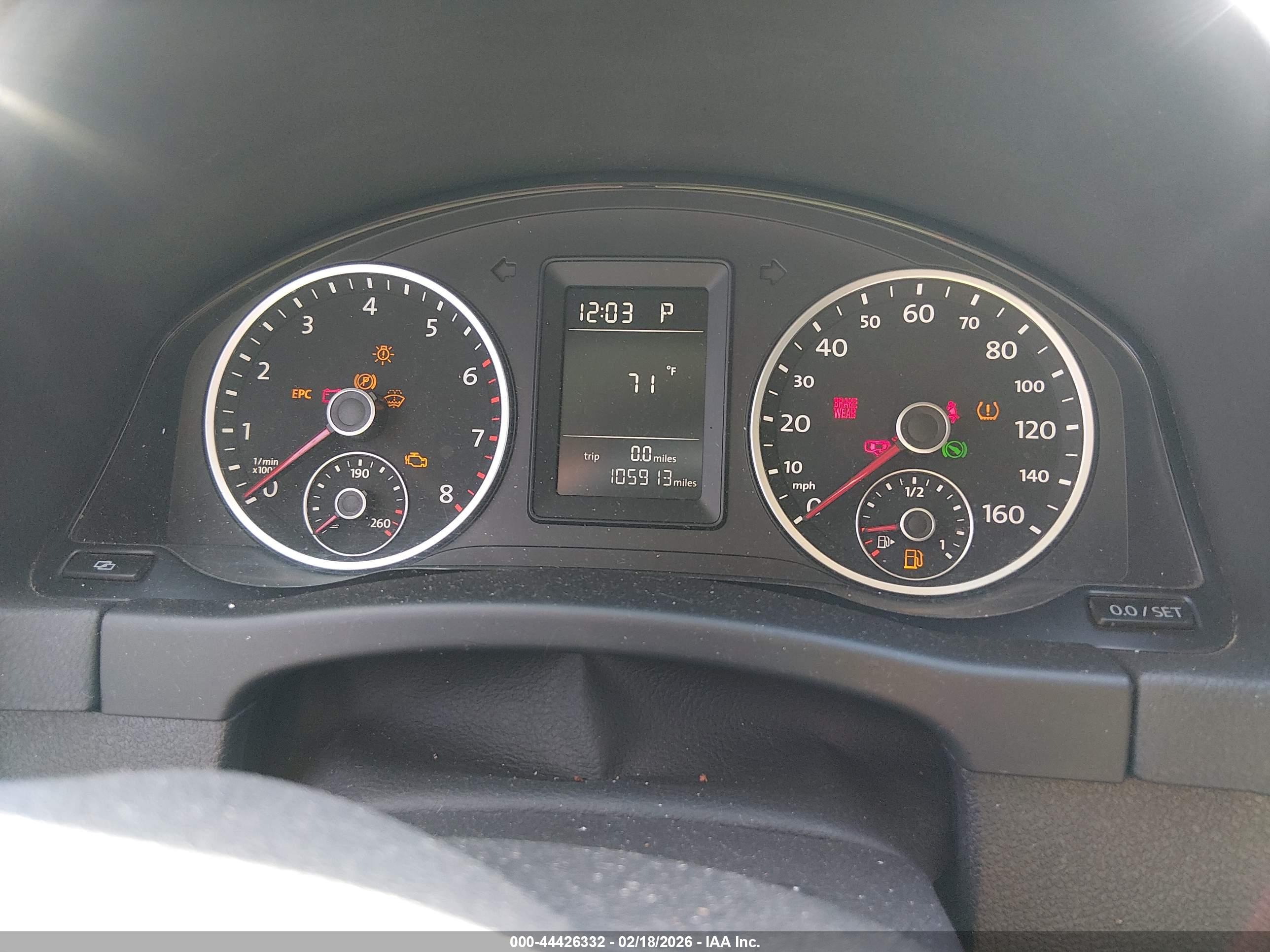VOLKSWAGEN TIGUAN image 7