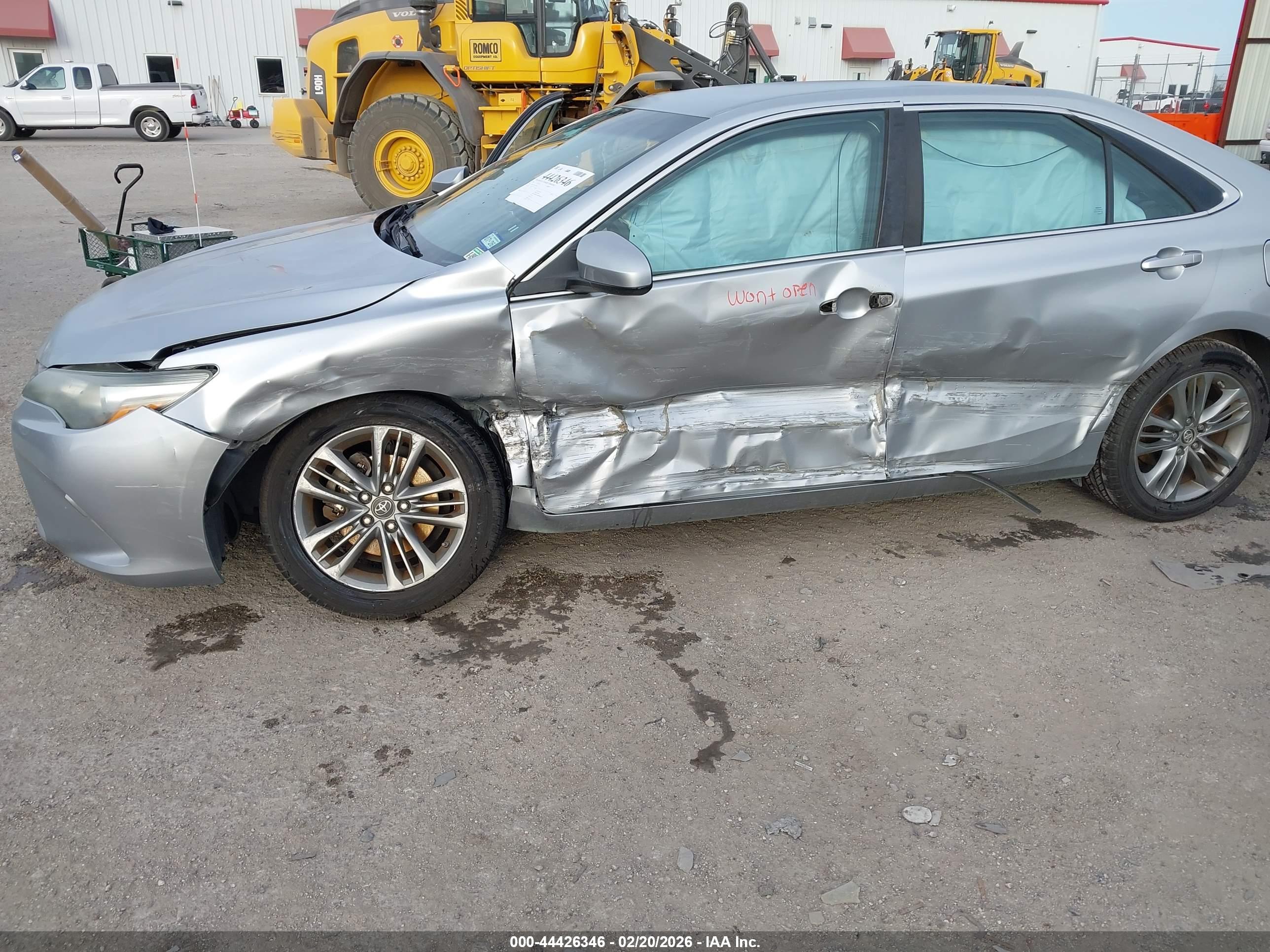 TOYOTA CAMRY image 6