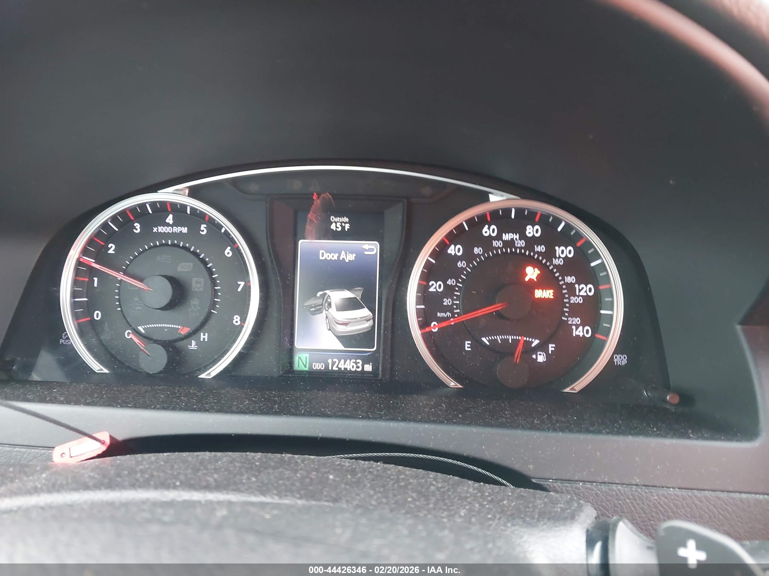 TOYOTA CAMRY image 7