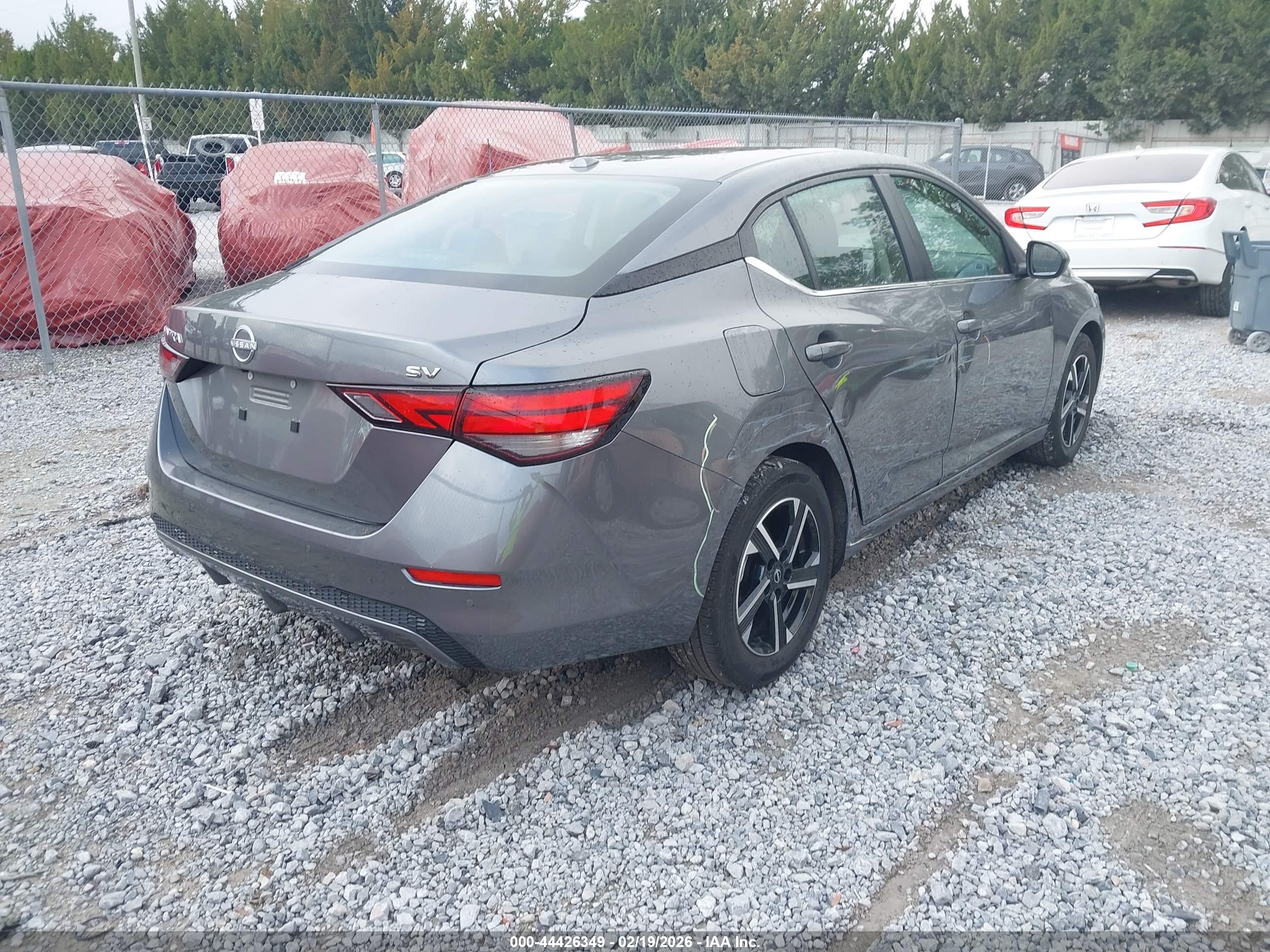 NISSAN SENTRA image 4