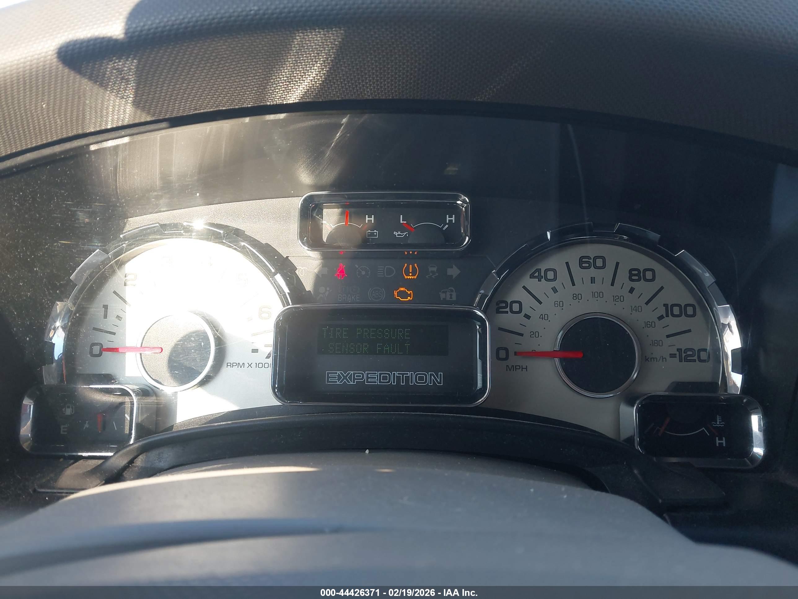 FORD EXPEDITION image 7