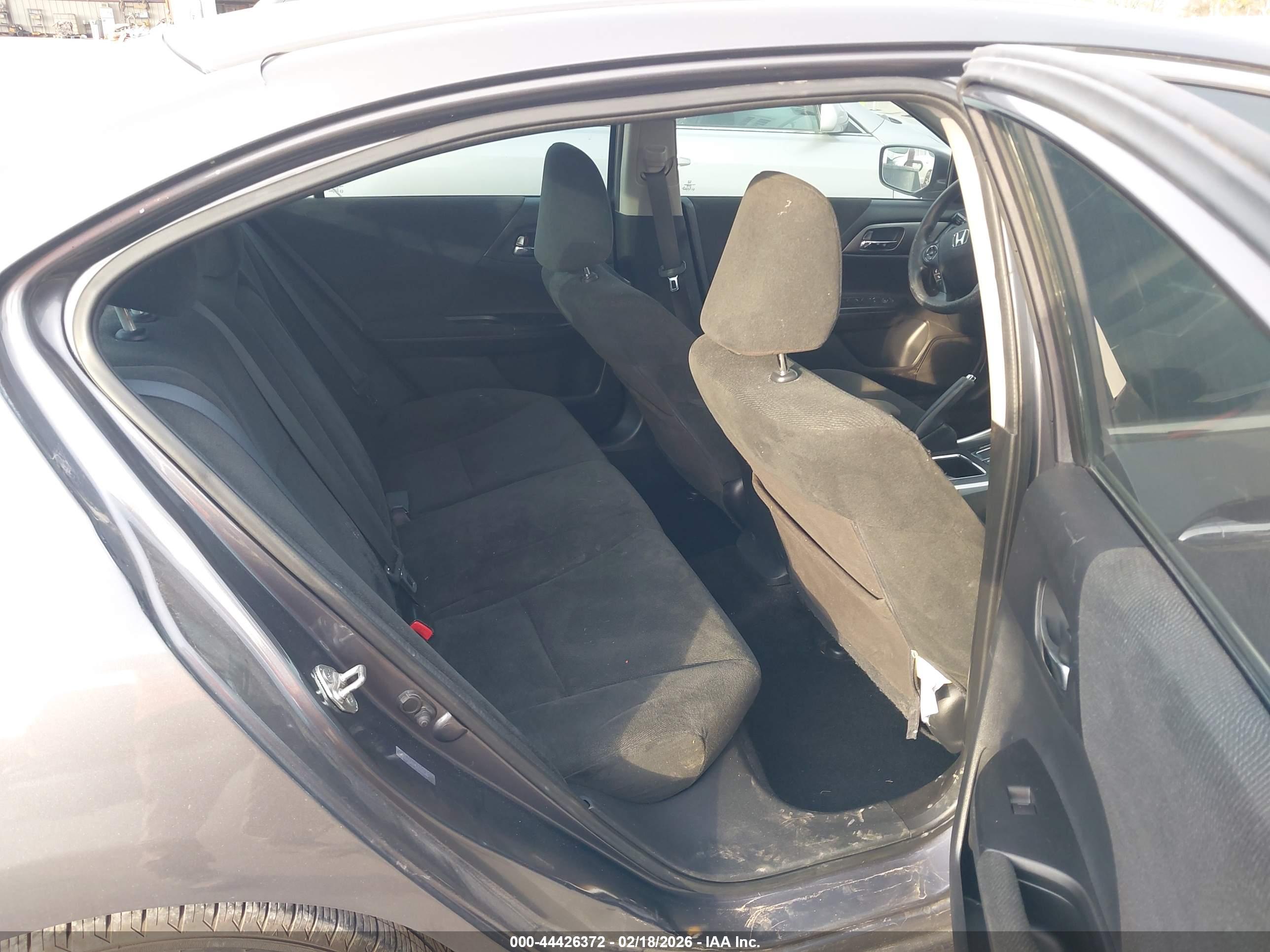 HONDA ACCORD image 8