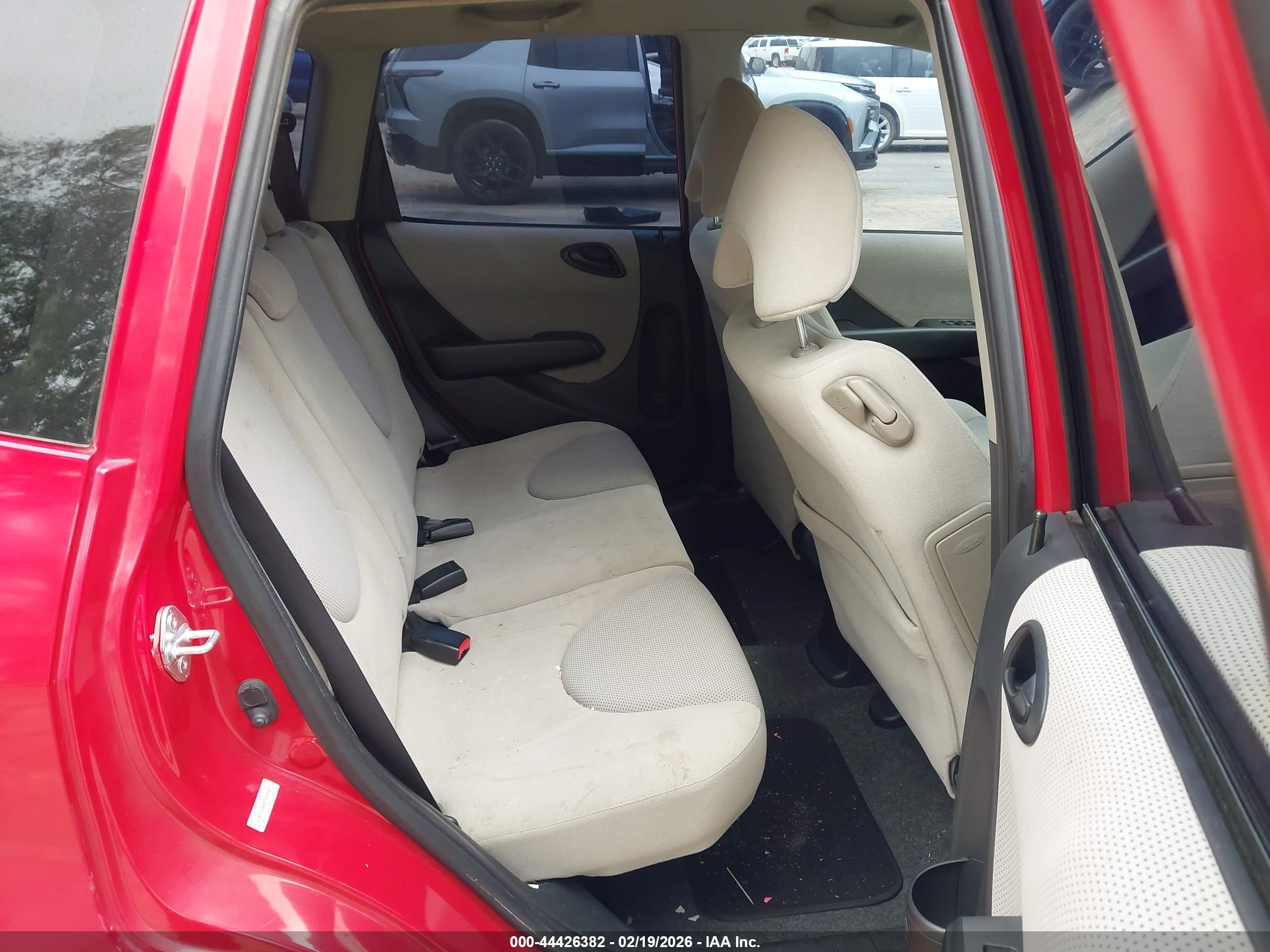 HONDA FIT image 8