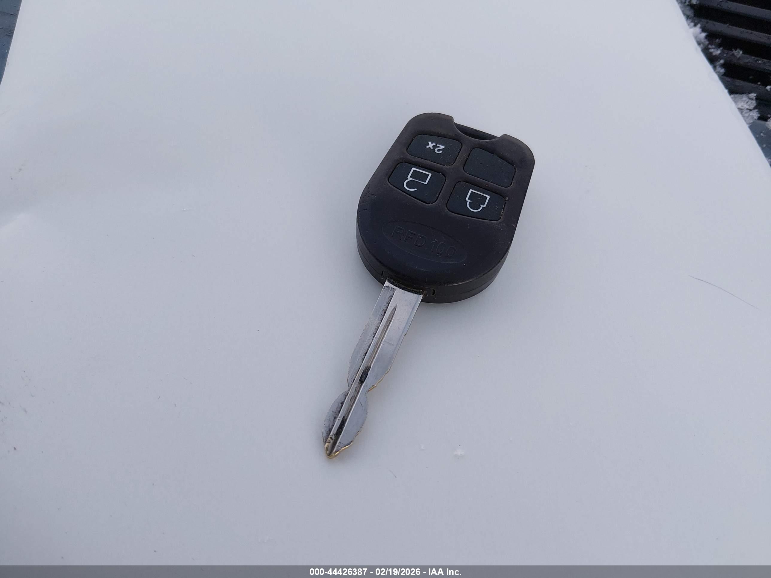 FORD MUSTANG image 11