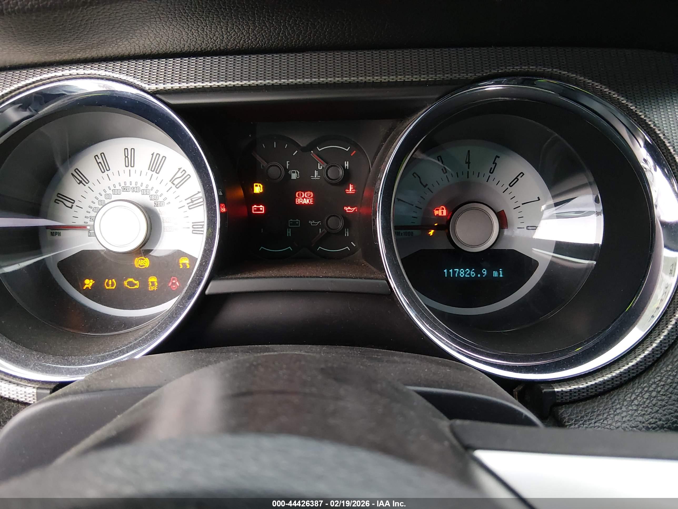 FORD MUSTANG image 7