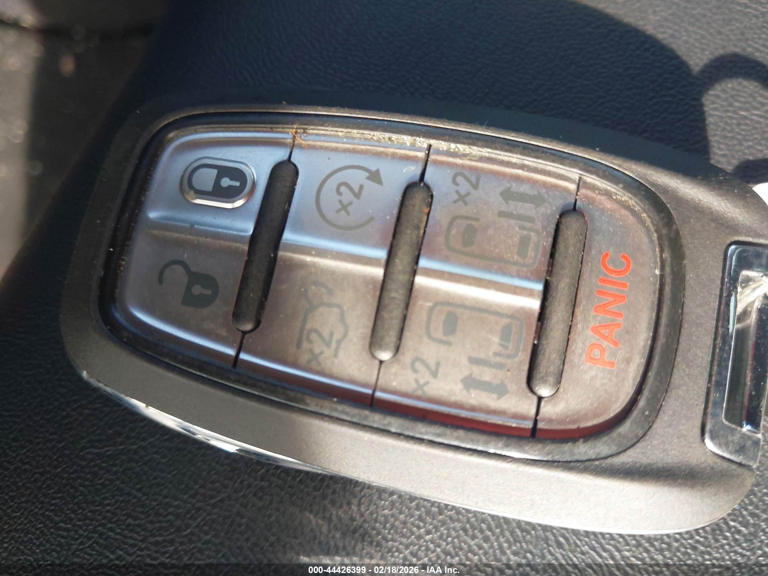 CHRYSLER PACIFICA image 11